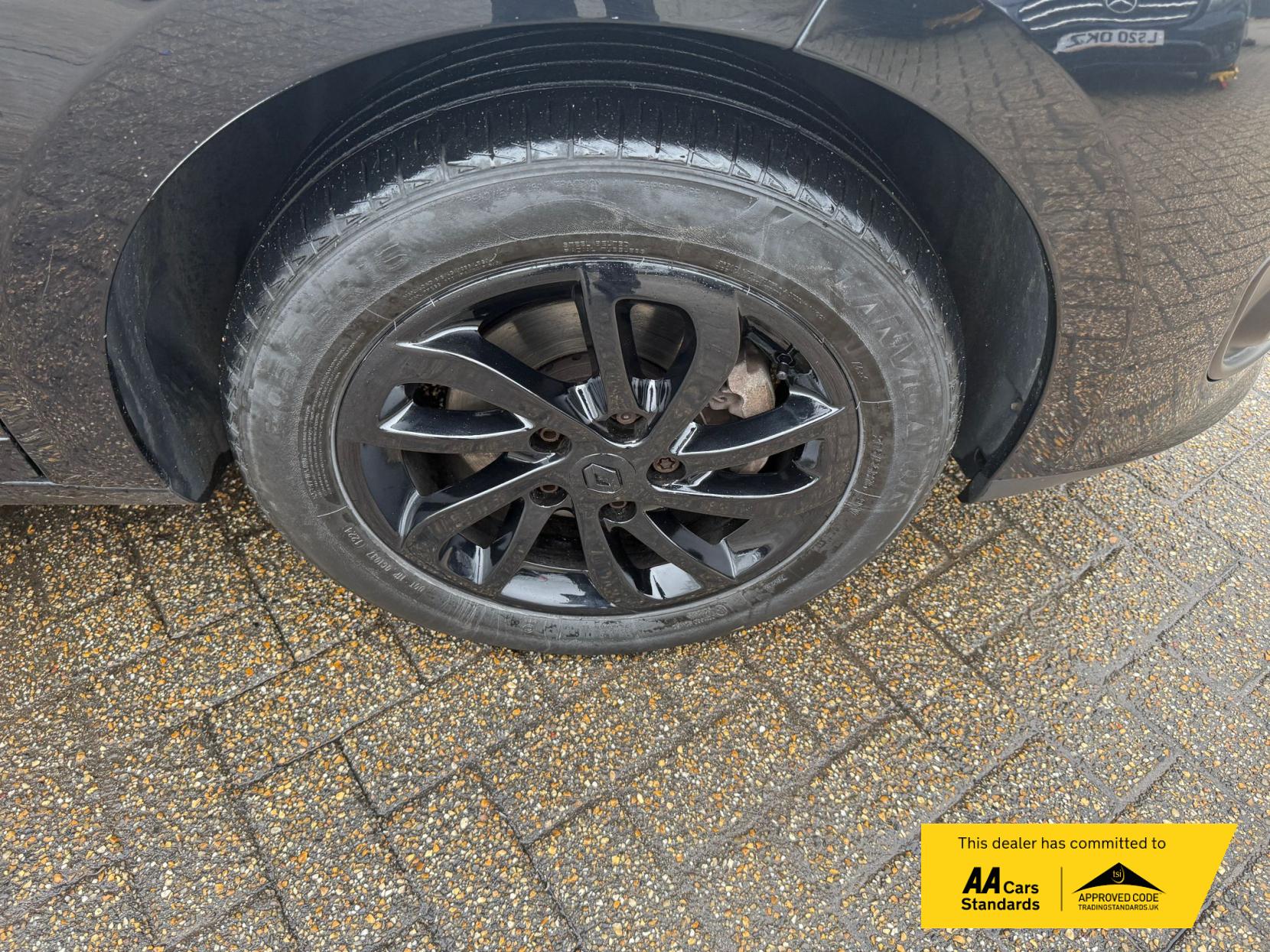 Renault Megane 1.5 dCi ENERGY Dynamique TomTom Sport Tourer 5dr Diesel Manual Euro 5 (s/s) (110 ps)