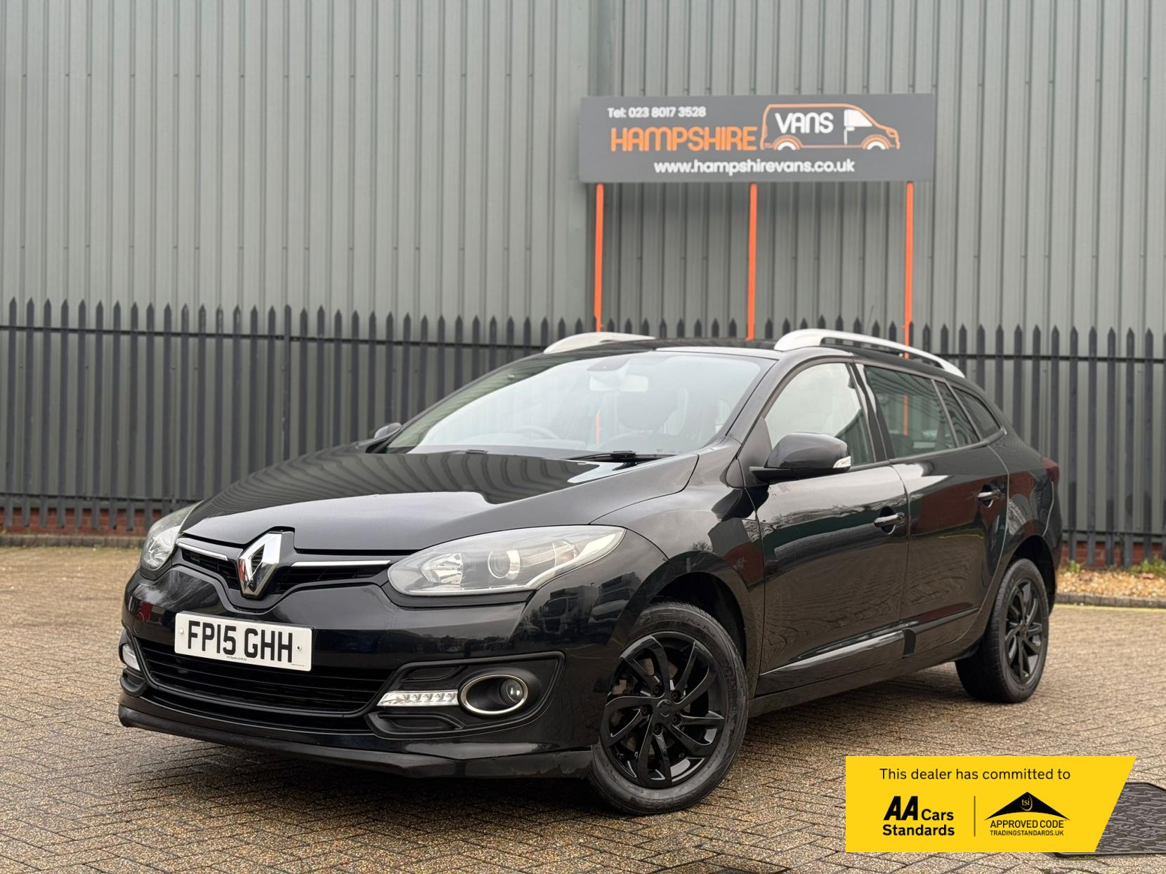 Renault Megane 1.5 dCi ENERGY Dynamique TomTom Sport Tourer 5dr Diesel Manual Euro 5 (s/s) (110 ps)