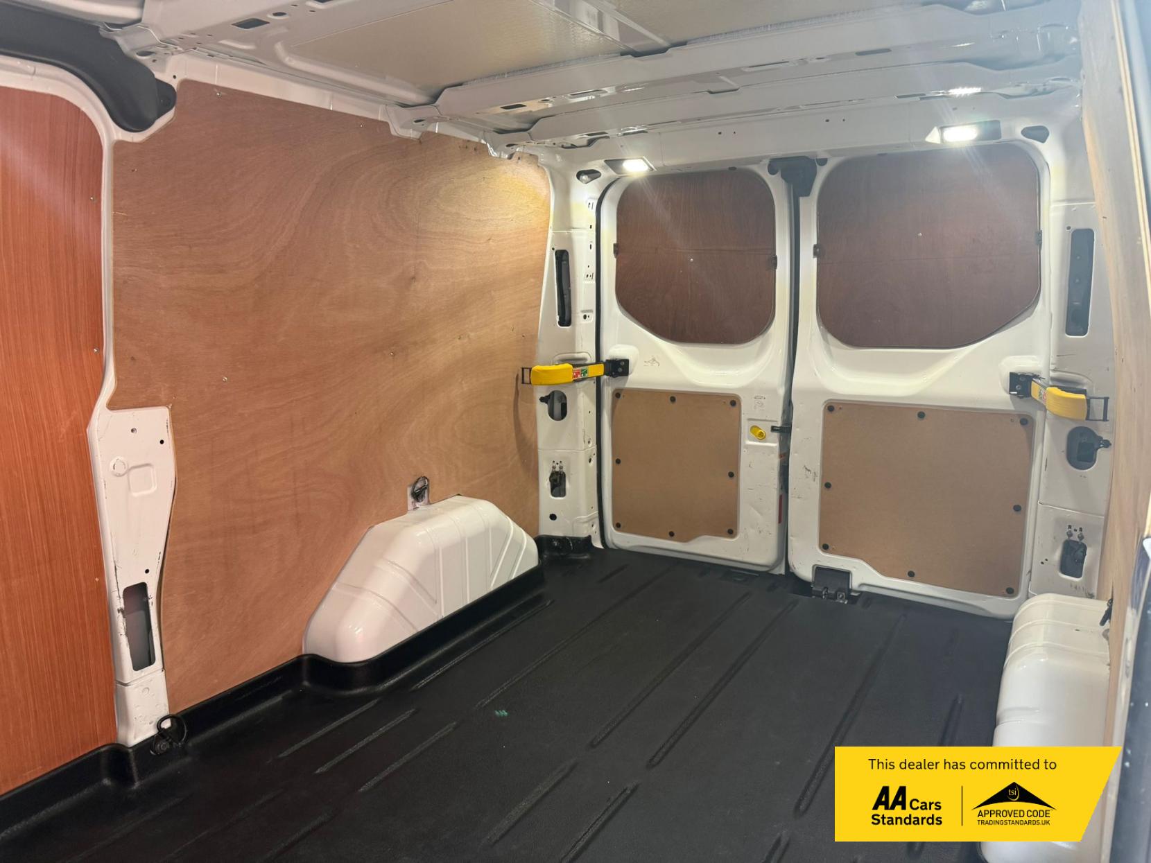 Ford Transit Custom 2.0 300 EcoBlue Limited Panel Van 5dr Diesel Manual L2 H1 Euro 6 (s/s) (130 ps)