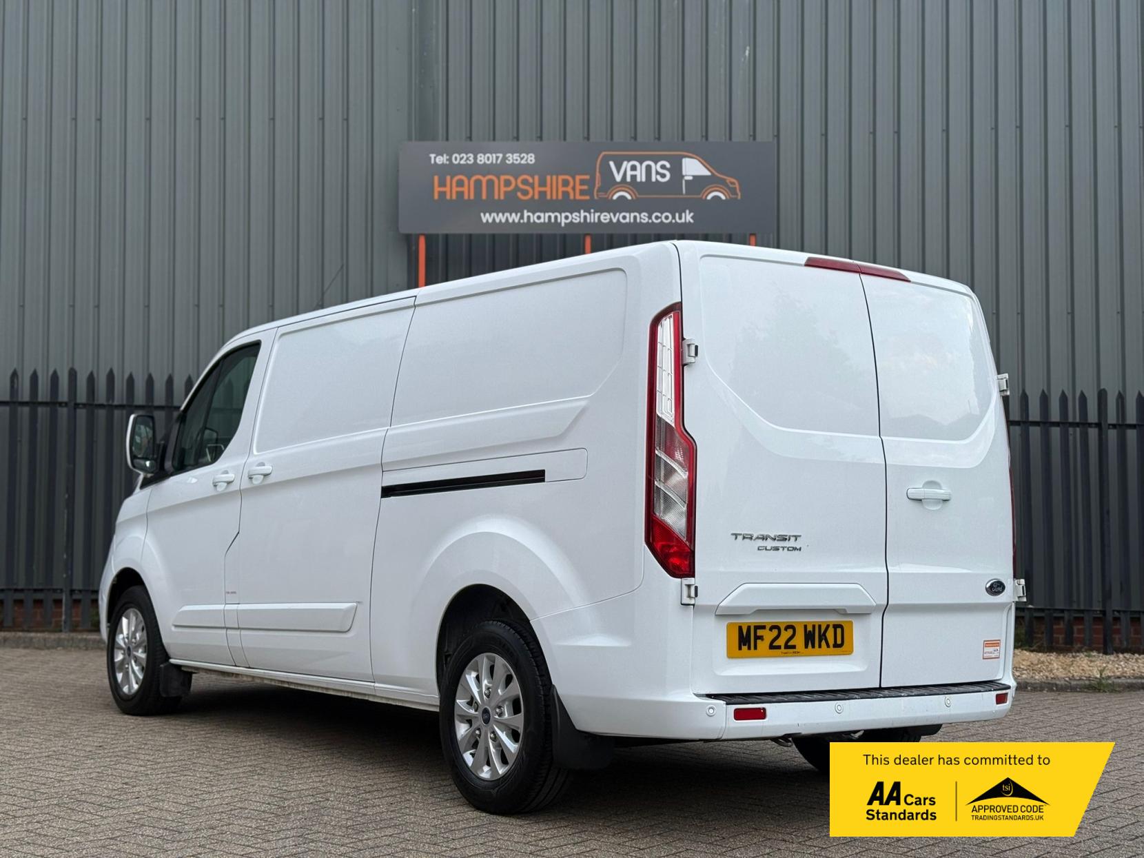 Ford Transit Custom 2.0 300 EcoBlue Limited Panel Van 5dr Diesel Manual L2 H1 Euro 6 (s/s) (130 ps)