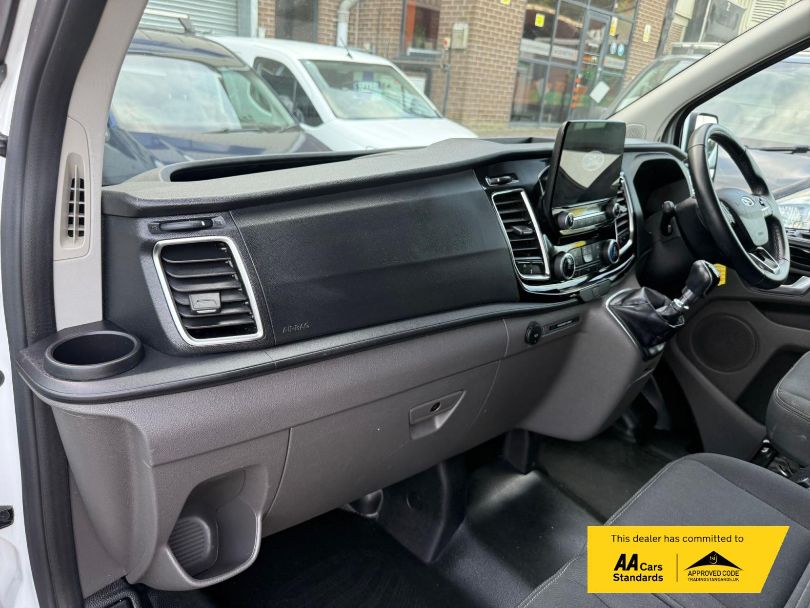 Ford Transit Custom 2.0 300 EcoBlue Limited Panel Van 5dr Diesel Manual L2 H1 Euro 6 (s/s) (130 ps)