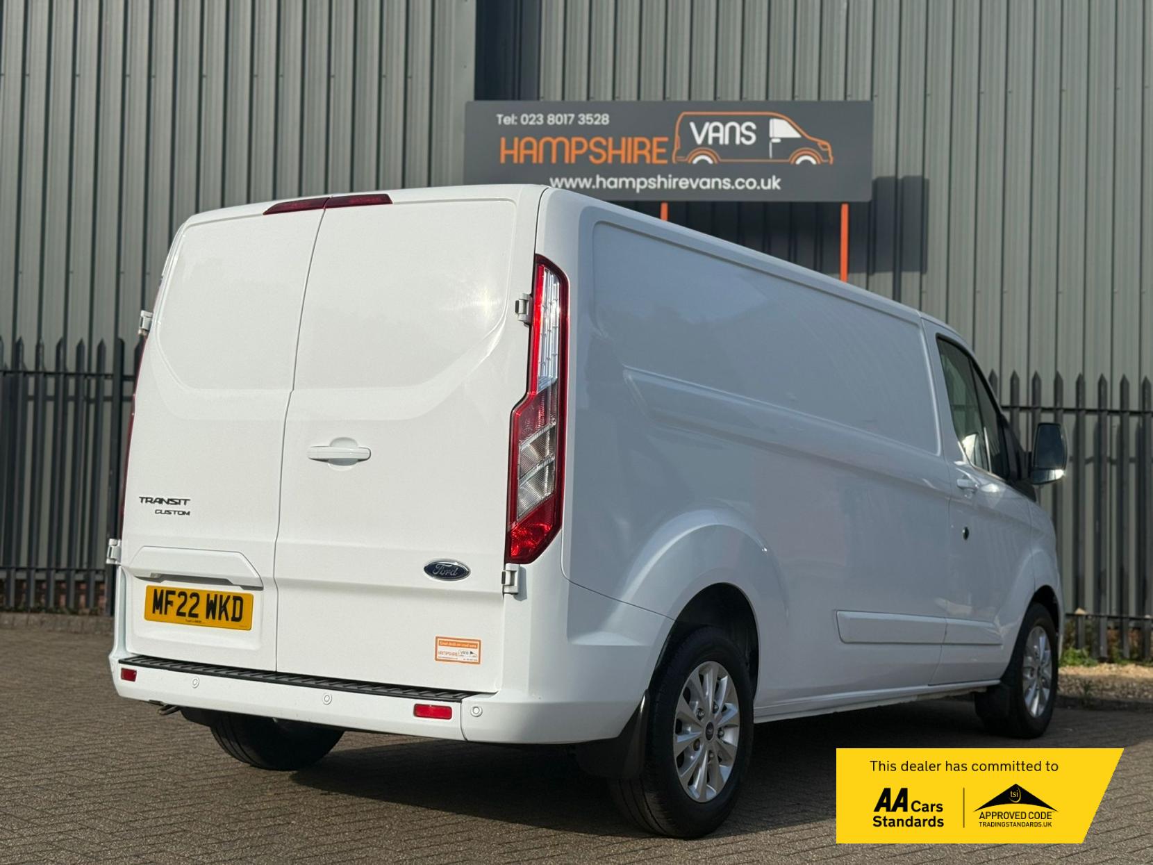 Ford Transit Custom 2.0 300 EcoBlue Limited Panel Van 5dr Diesel Manual L2 H1 Euro 6 (s/s) (130 ps)