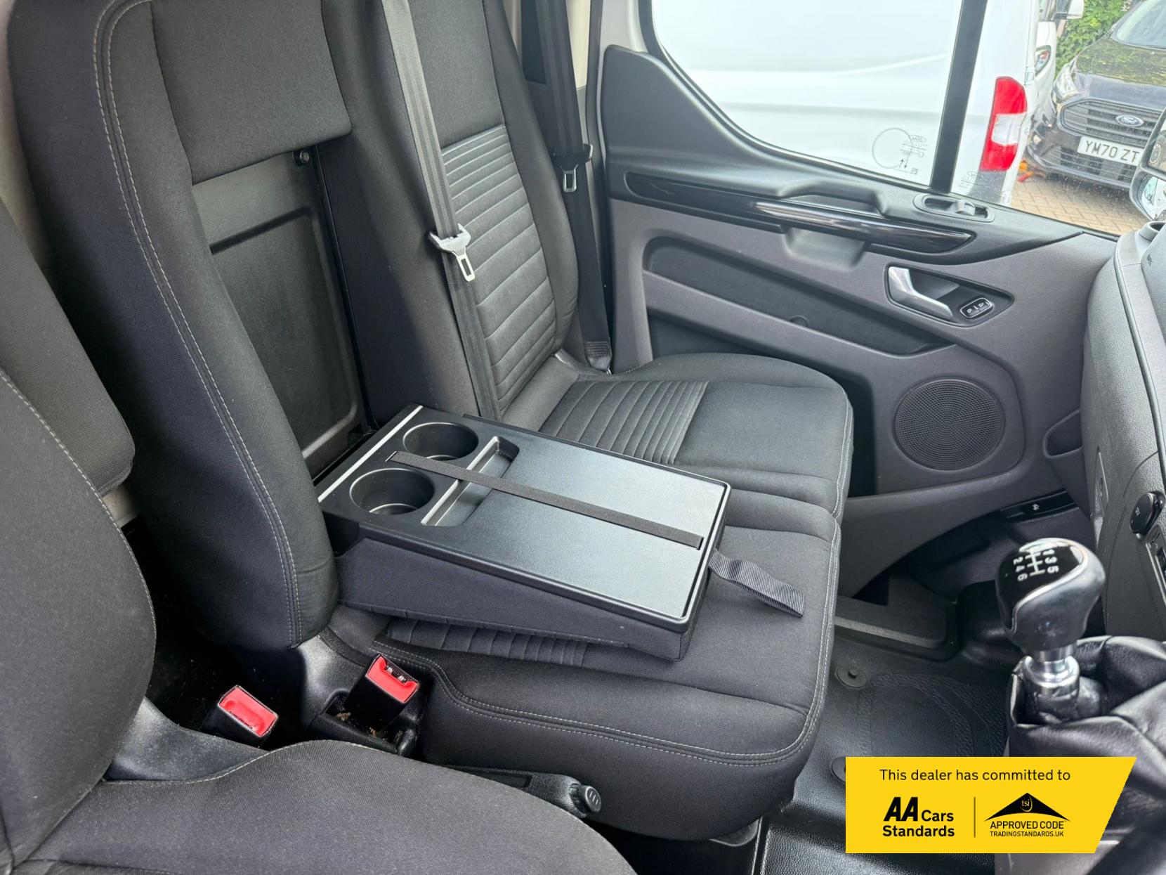 Ford Transit Custom 2.0 300 EcoBlue Limited Panel Van 5dr Diesel Manual L2 H1 Euro 6 (s/s) (130 ps)