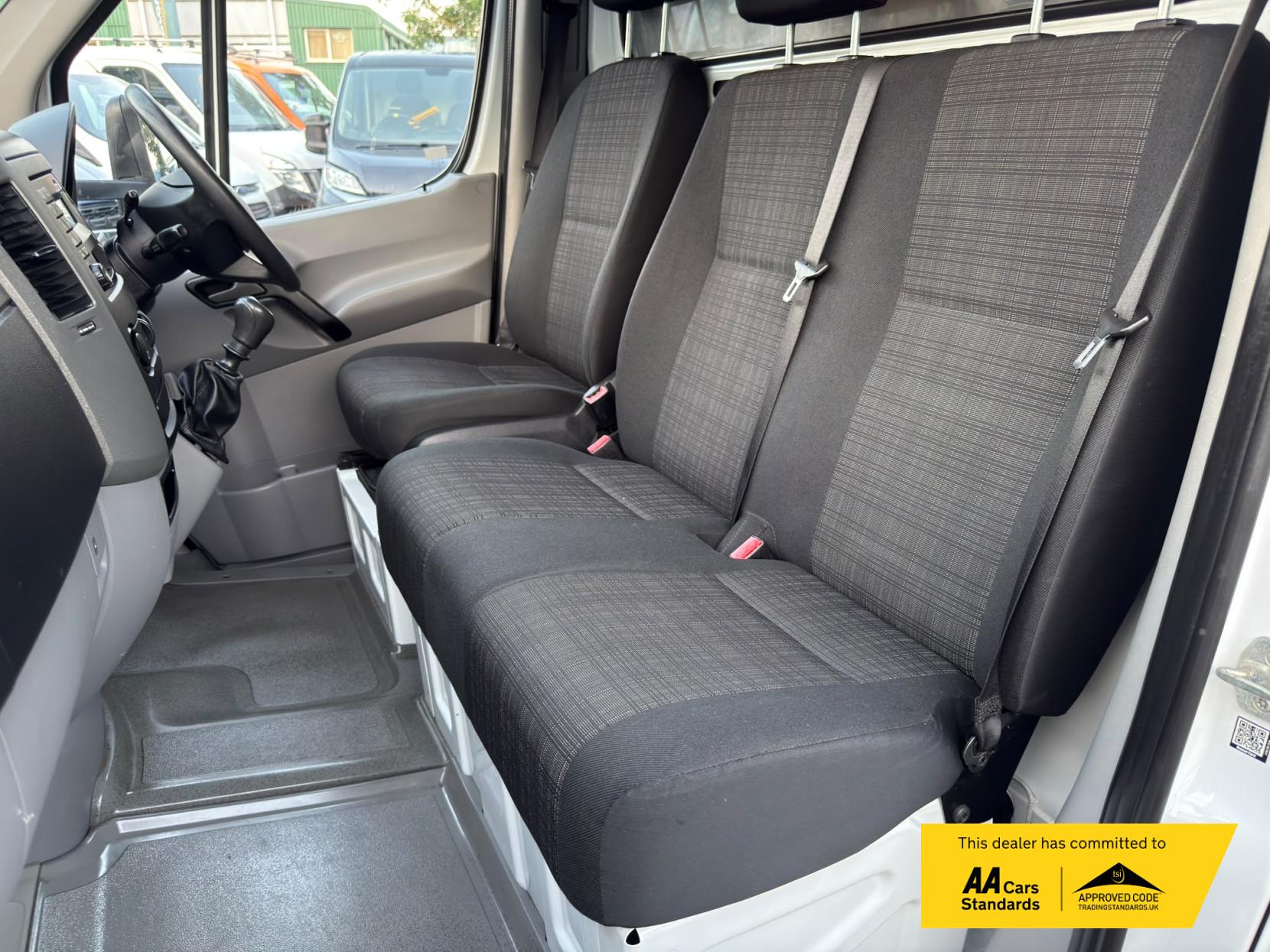 2015 Mercedes-Benz Sprinter 2.1 313 CDI Luton 2dr Diesel Manual RWD L3 (129 bhp) - Thumbnail 21