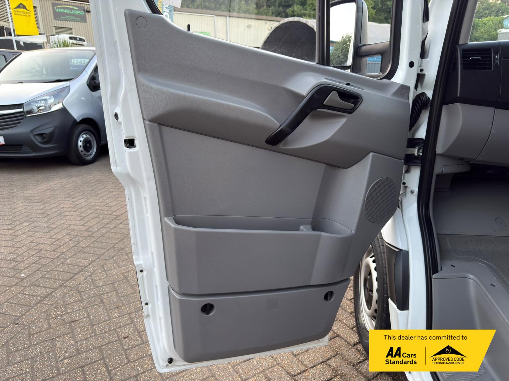 2015 Mercedes-Benz Sprinter 2.1 313 CDI Luton 2dr Diesel Manual RWD L3 (129 bhp) - Thumbnail 22