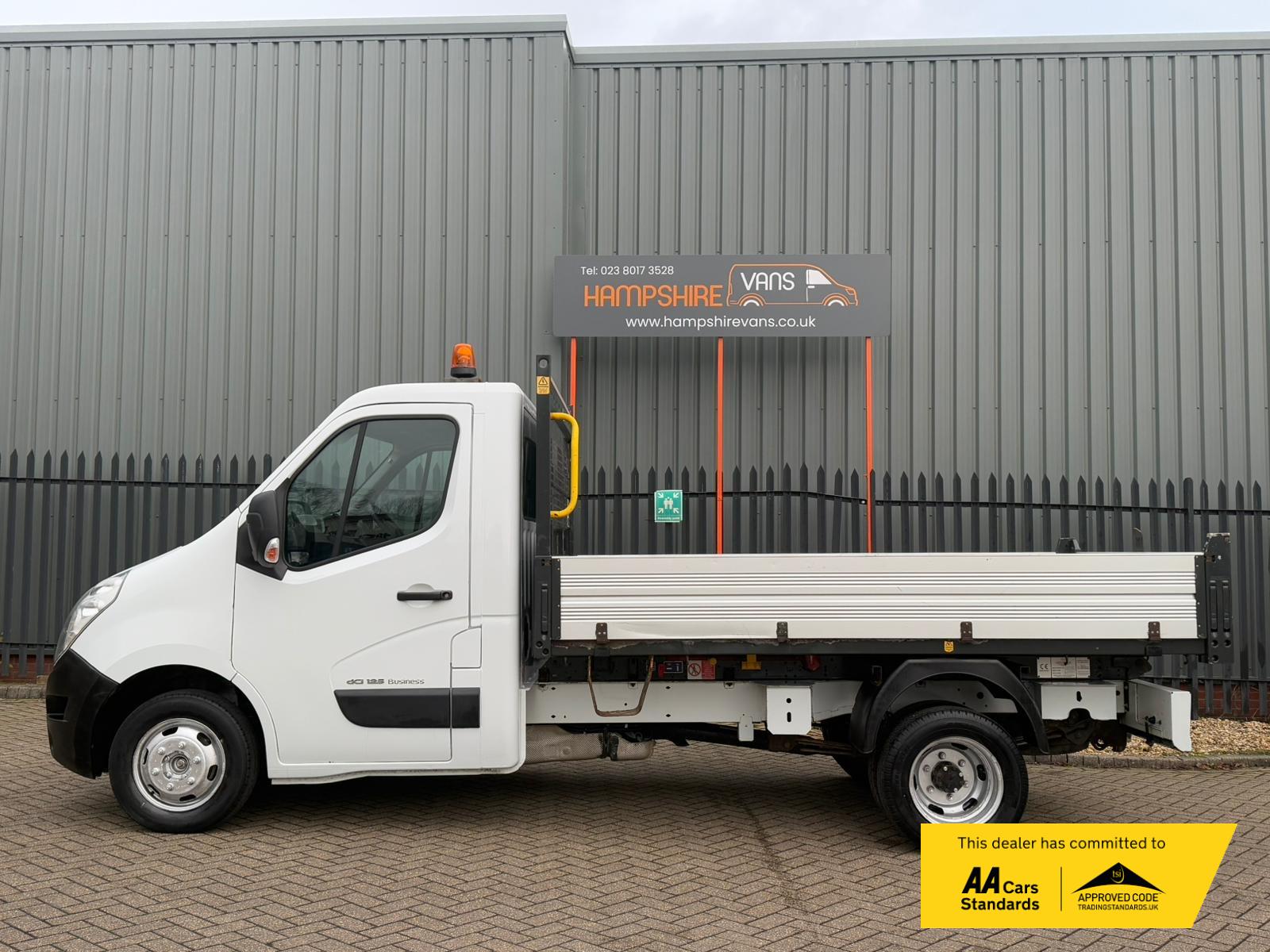 Renault Master 2.3 dCi 35 Business Tipper 2dr Diesel Manual RWD MWB Euro 5 (TRW) (125 ps)