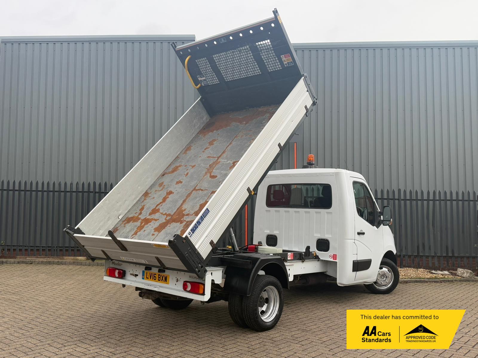 Renault Master 2.3 dCi 35 Business Tipper 2dr Diesel Manual RWD MWB Euro 5 (TRW) (125 ps)