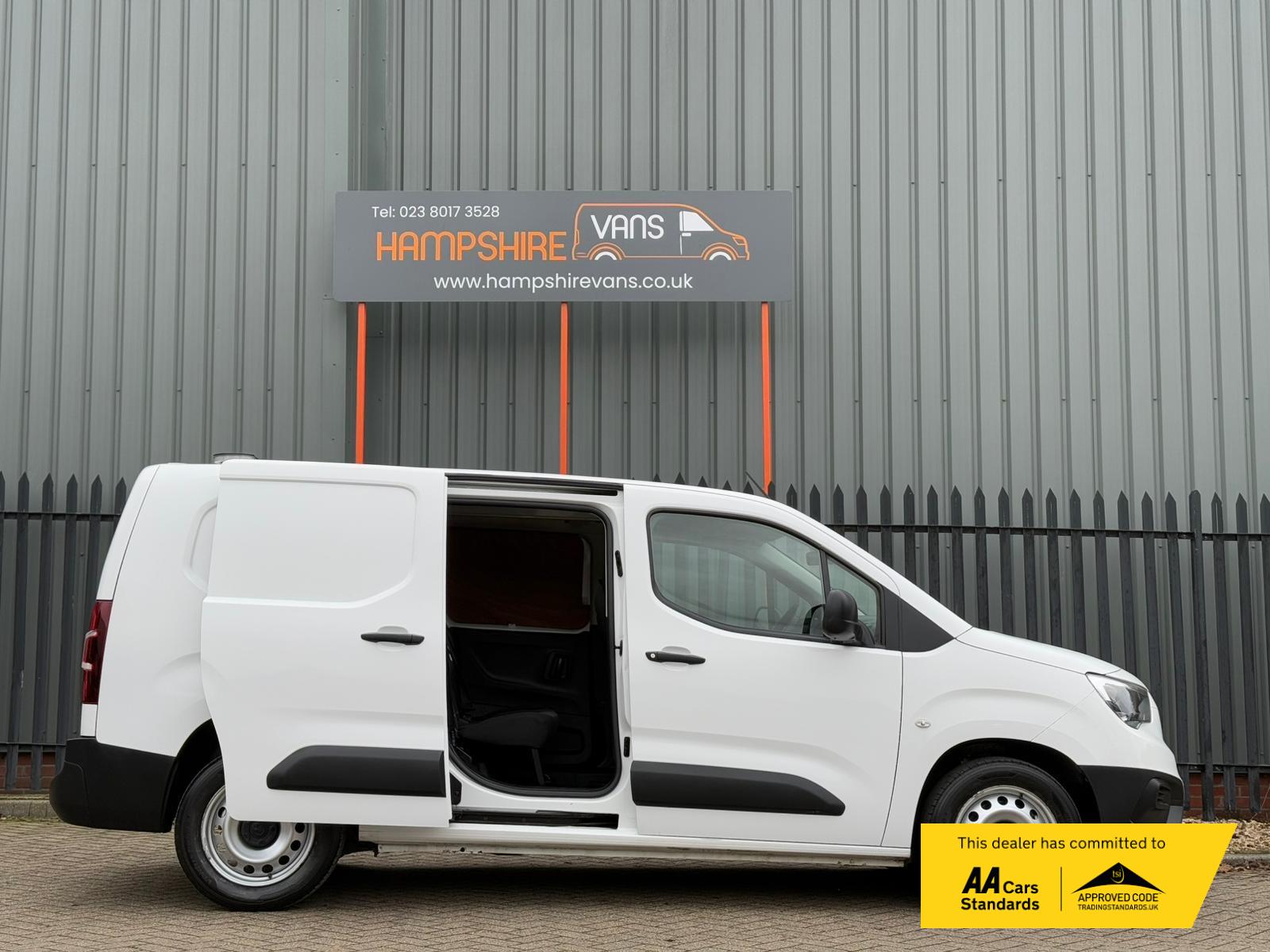 Vauxhall Combo 1.5 Turbo D 2300 Edition Crew Van Double Cab 4dr Diesel Manual L2 Euro 6 (s/s) (100 ps)