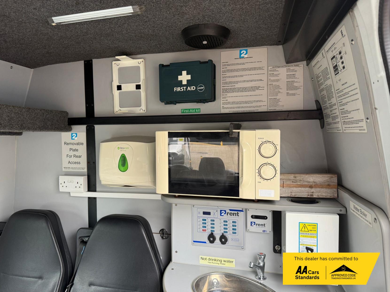 Mercedes-Benz Sprinter 2.1 Window Van (2007 - 2016)