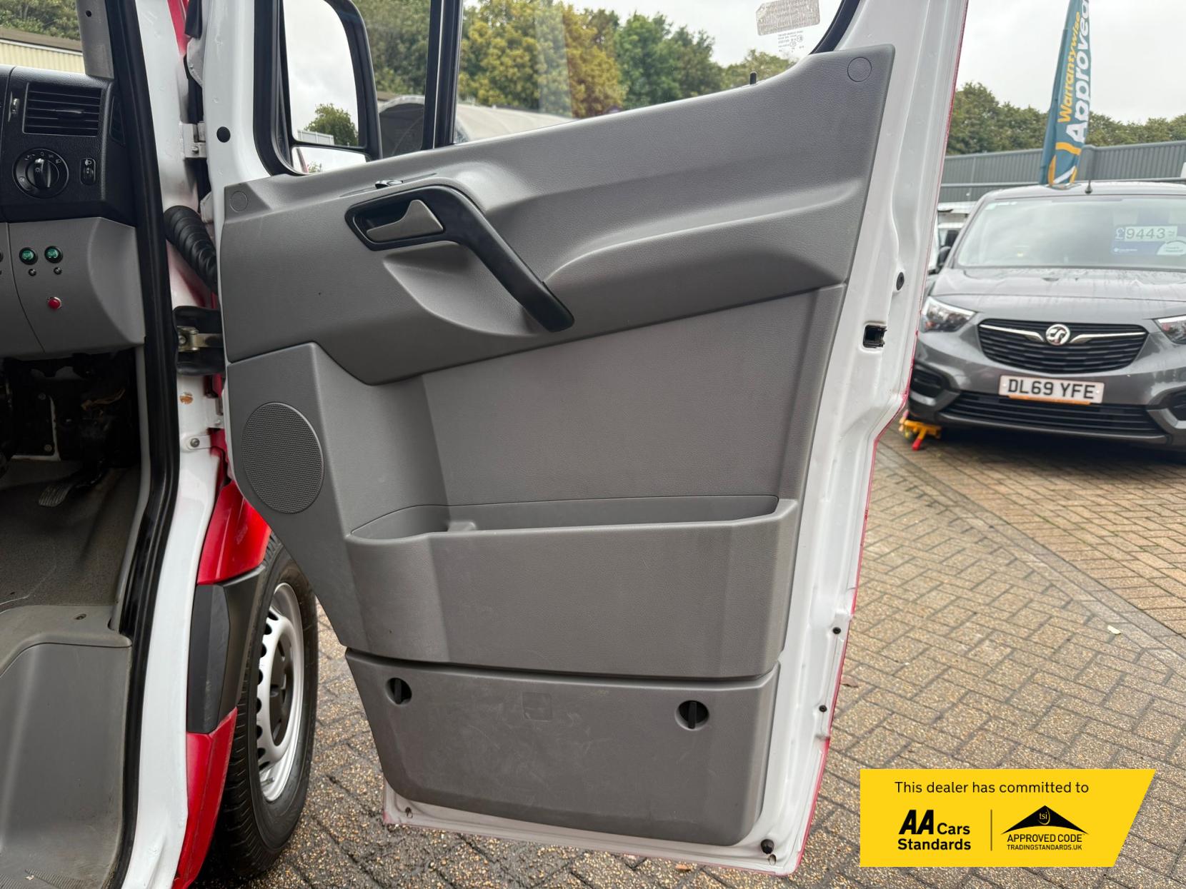 Mercedes-Benz Sprinter 2.1 Window Van (2007 - 2016)