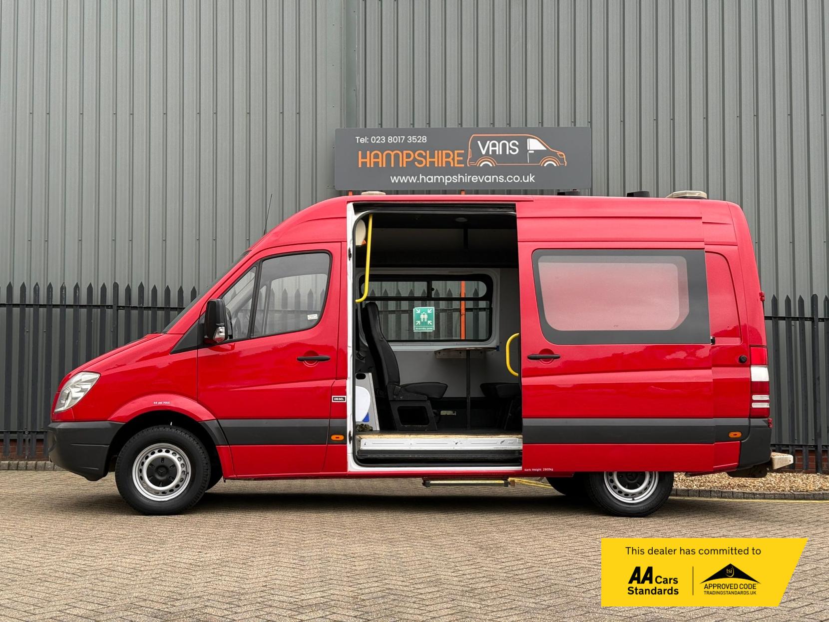 Mercedes-Benz Sprinter 2.1 Window Van (2007 - 2016)