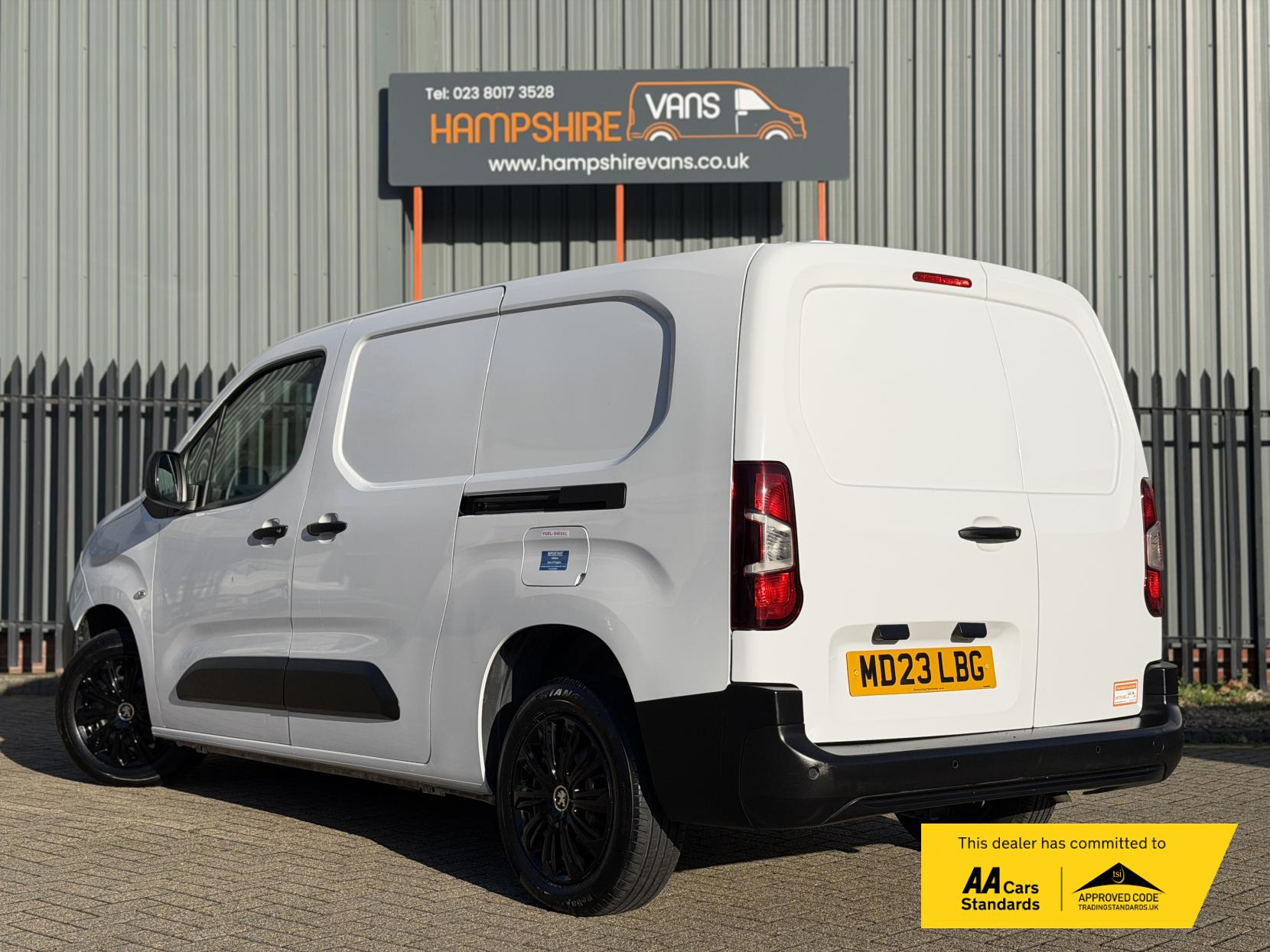 Peugeot Partner 1.5 BlueHDi 950 Professional Premium + Long Panel Van 6dr Diesel Manual LWB Euro 6 (s/s) (100 bhp)