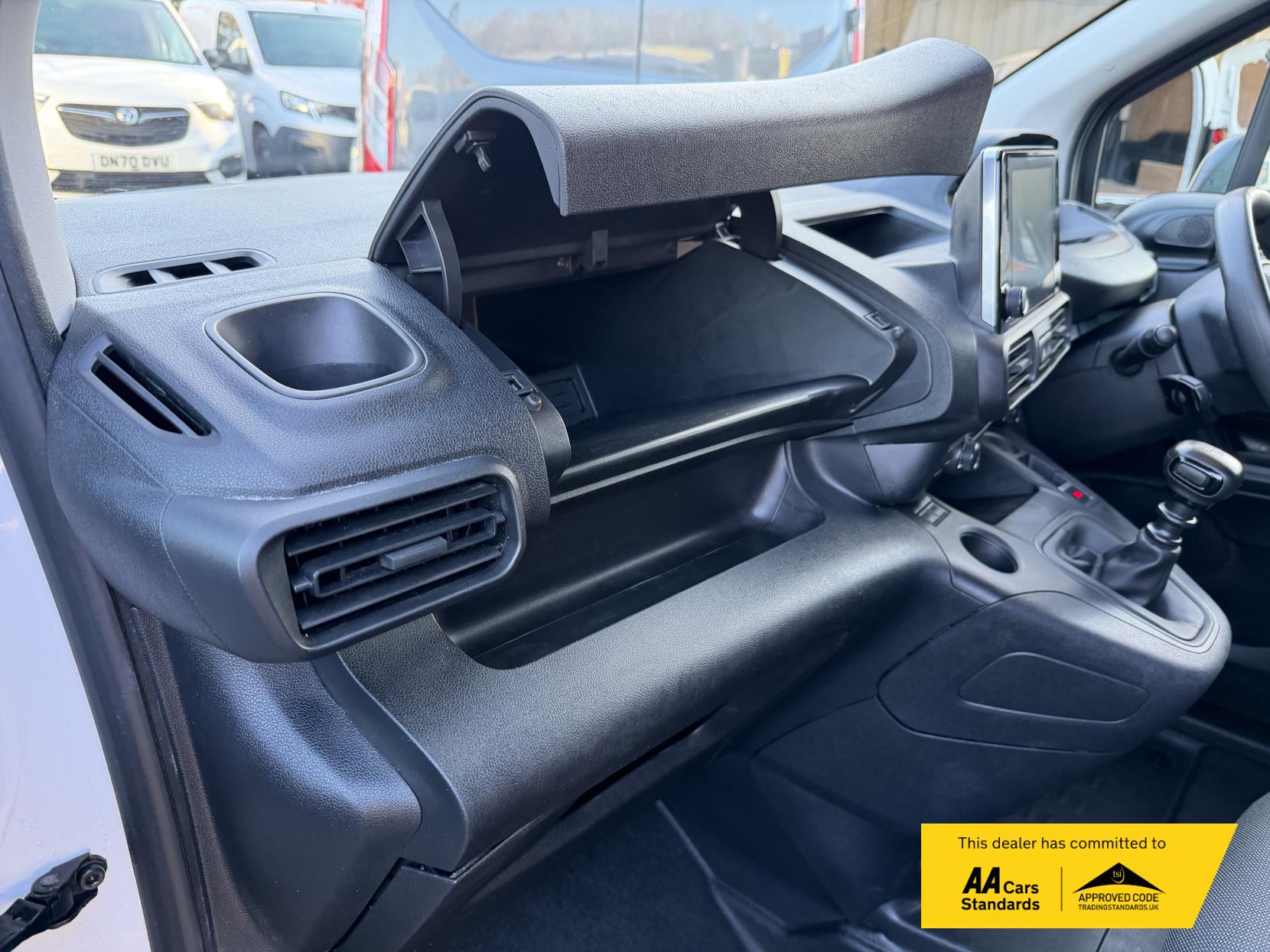 Peugeot Partner 1.5 BlueHDi 950 Professional Premium + Long Panel Van 6dr Diesel Manual LWB Euro 6 (s/s) (100 bhp)