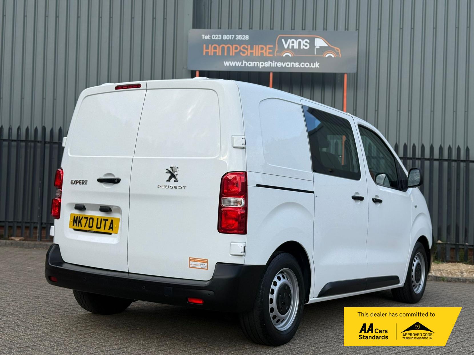 Peugeot Expert 1.5 Professional Combi Van (2016 - 2024)