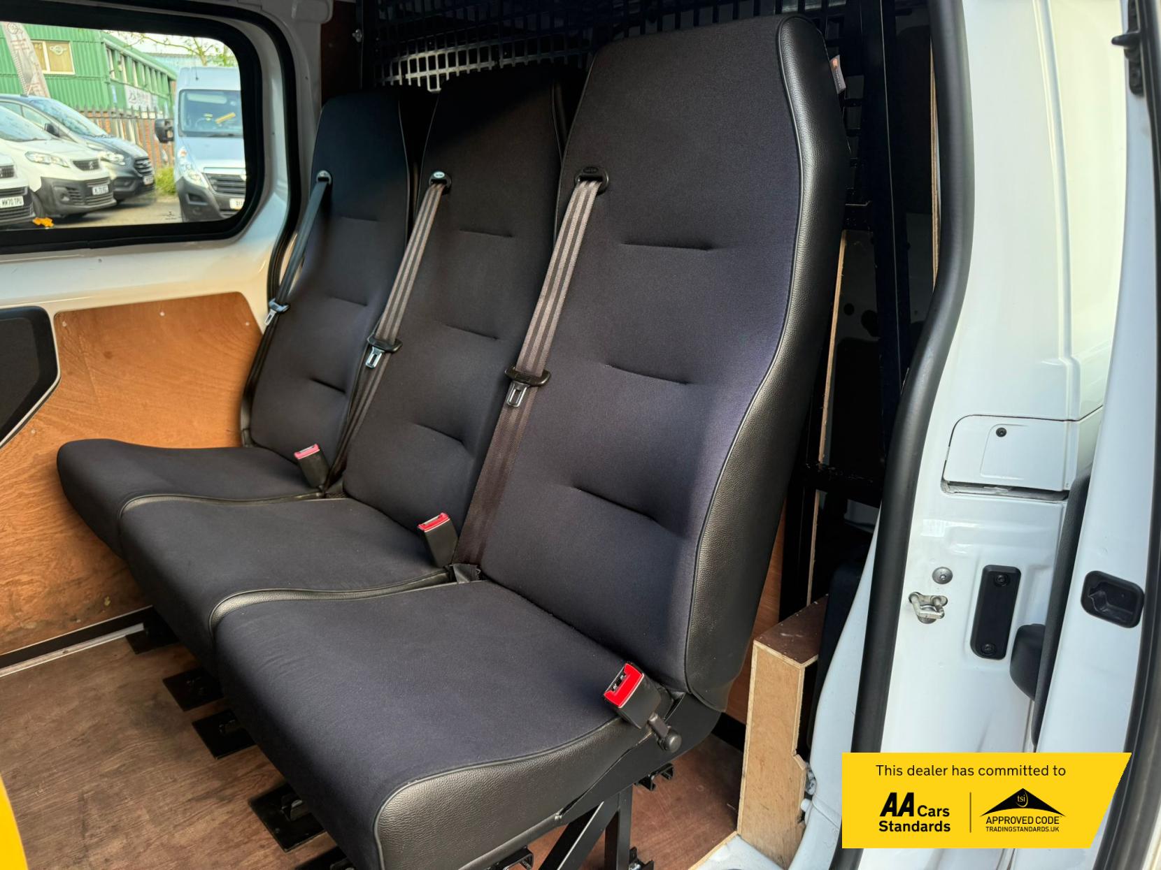 Peugeot Expert 1.5 Professional Combi Van (2016 - 2024)