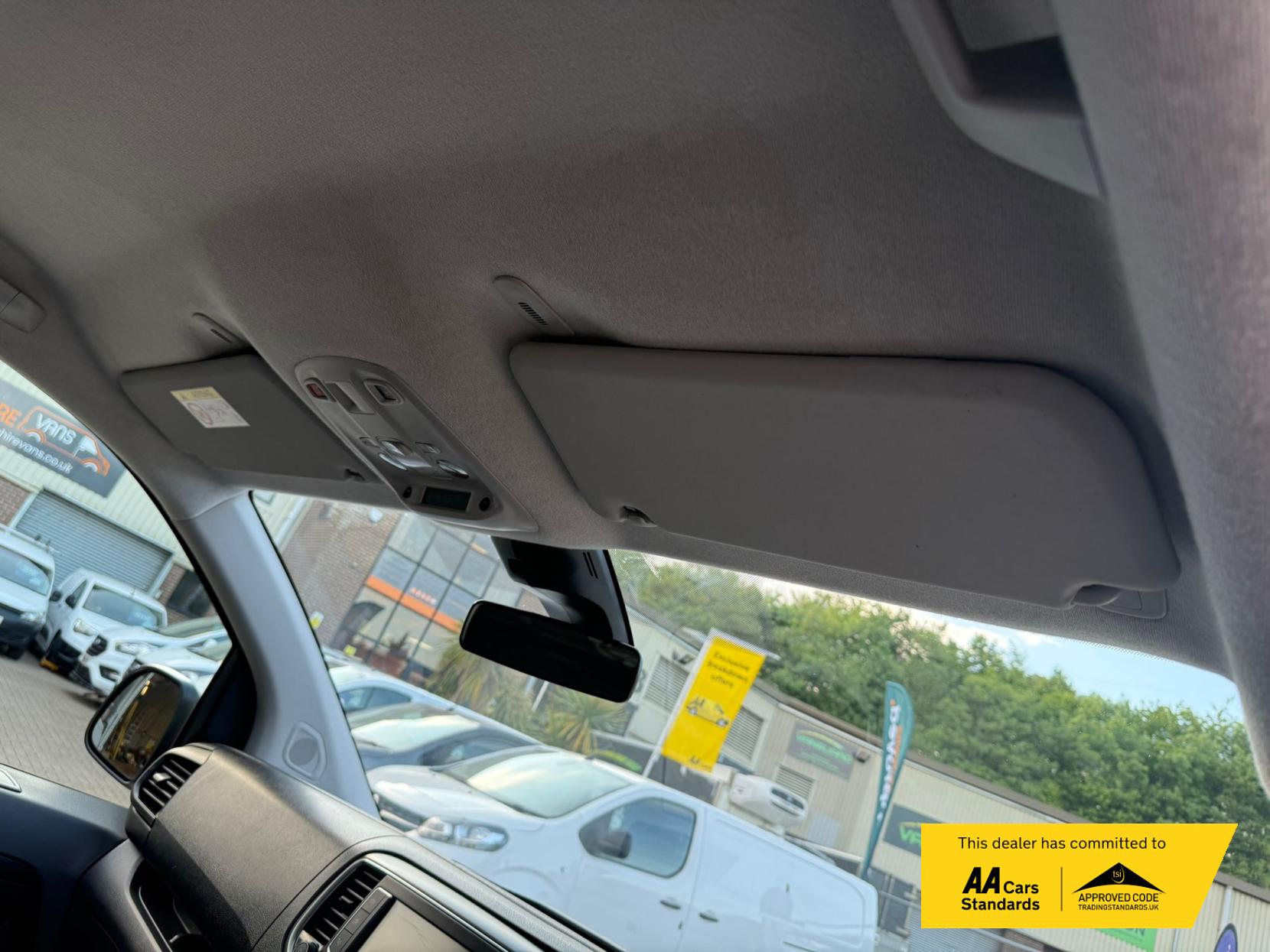 Peugeot Expert 1.5 Professional Combi Van (2016 - 2024)