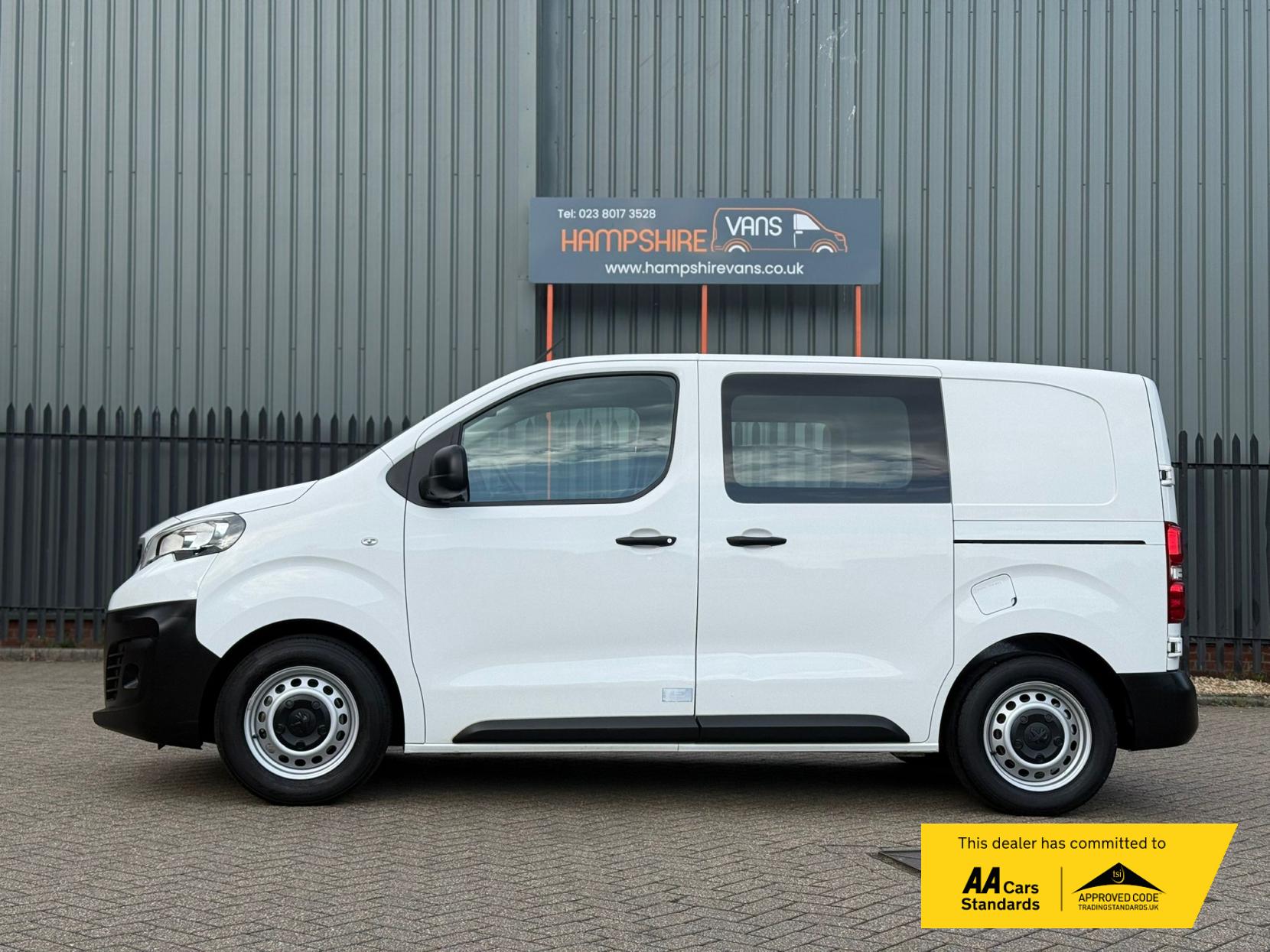 Peugeot Expert 1.5 Professional Combi Van (2016 - 2024)