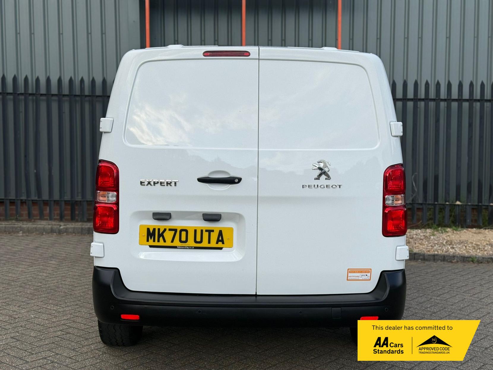 Peugeot Expert 1.5 Professional Combi Van (2016 - 2024)