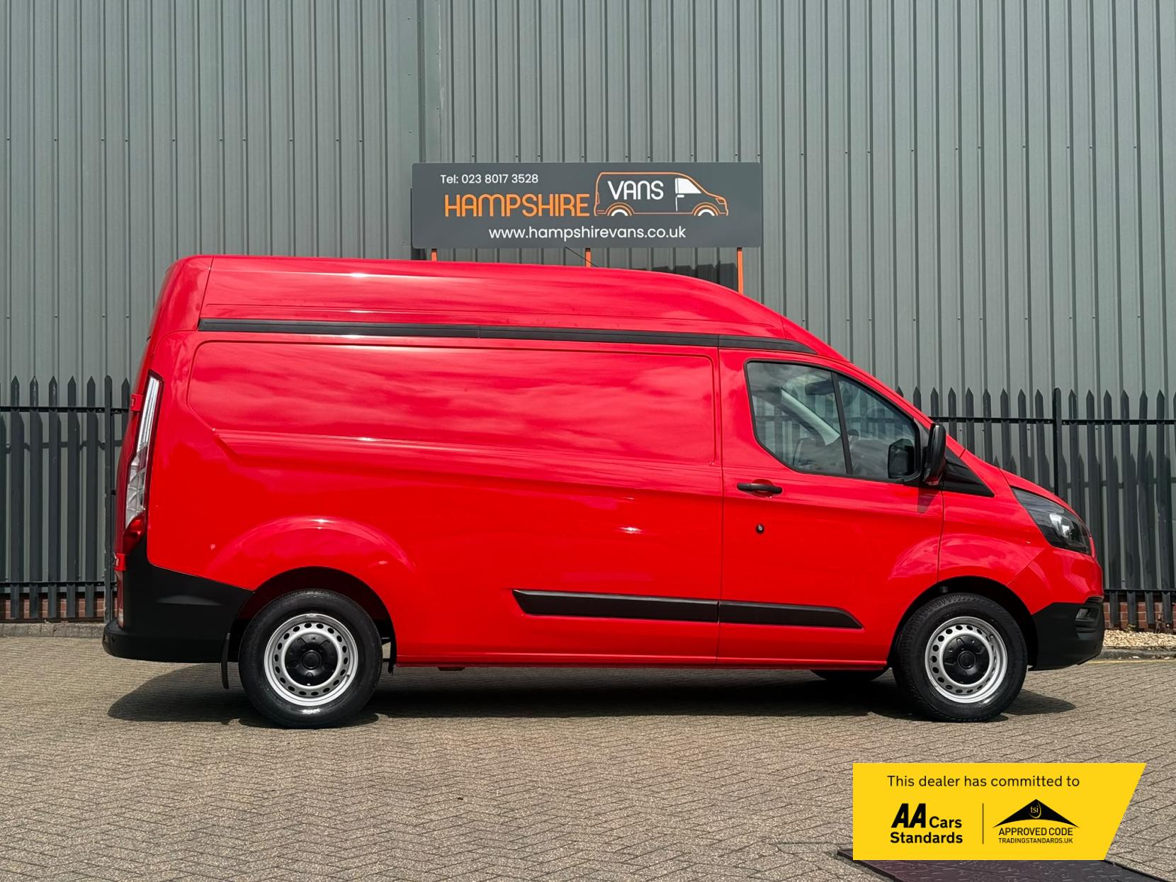 2018 Ford Transit Custom 2.0 320 EcoBlue Panel Van 5dr Diesel Manual L2 H2 Euro 6 (105 ps) - Thumbnail 6