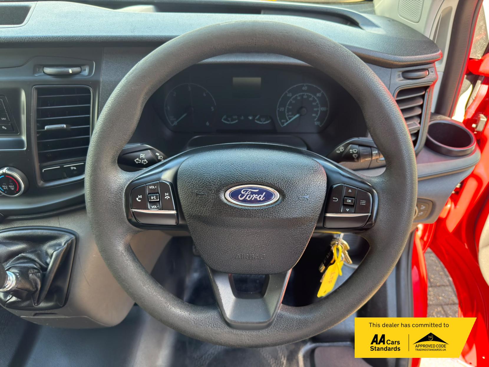2018 Ford Transit Custom 2.0 320 EcoBlue Panel Van 5dr Diesel Manual L2 H2 Euro 6 (105 ps) - Thumbnail 20