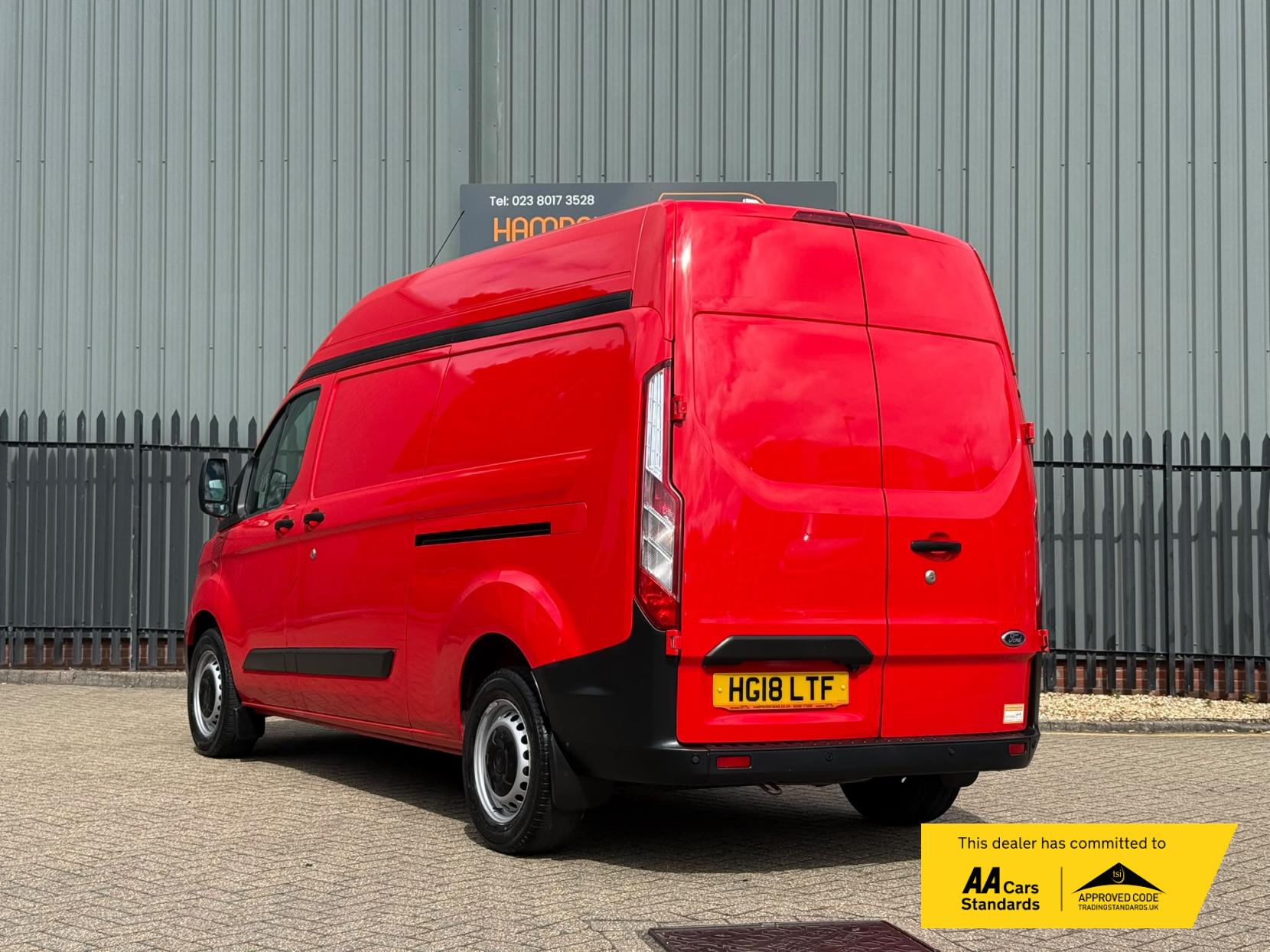 2018 Ford Transit Custom 2.0 320 EcoBlue Panel Van 5dr Diesel Manual L2 H2 Euro 6 (105 ps) - Thumbnail 3