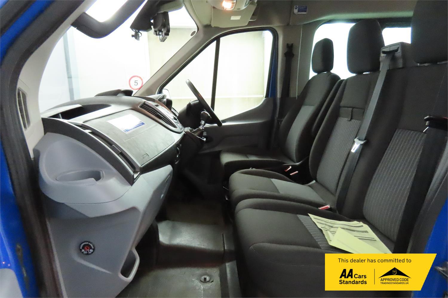 Ford Transit 2.2 TDCi 350 HDT Trend Minibus 4dr Diesel Manual L2 H2 (196 g/km, 123 bhp)