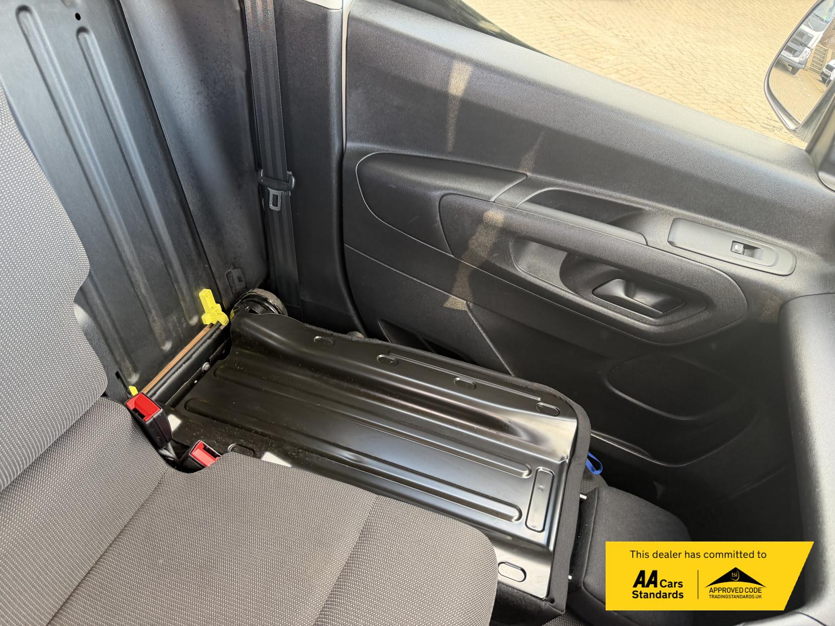 Vauxhall Combo 1.5 Turbo D 2300 Sportive Panel Van 4dr Diesel Manual L1 H1 Euro 6 (100 ps)