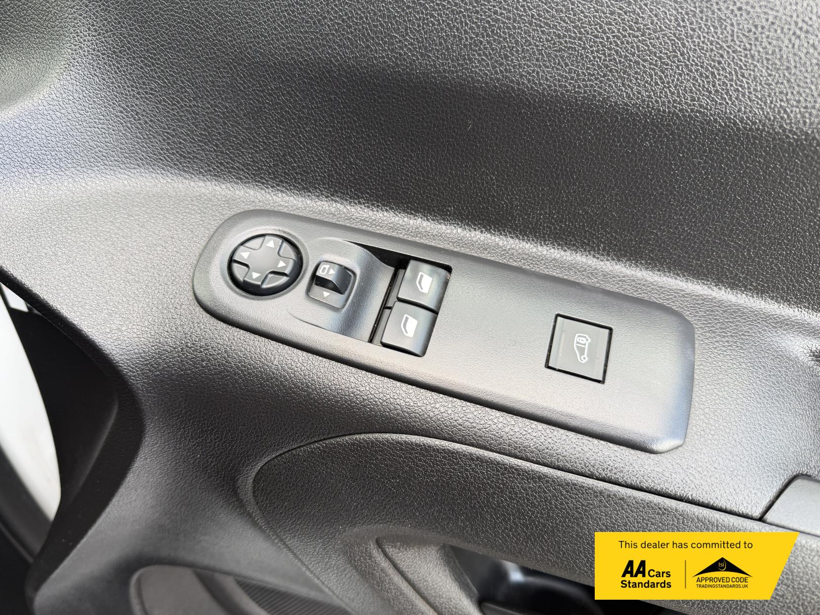 Vauxhall Combo 1.5 Turbo D 2300 Sportive Panel Van 4dr Diesel Manual L1 H1 Euro 6 (100 ps)