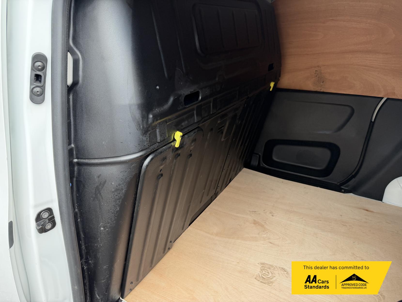 Vauxhall Combo 1.5 Turbo D 2300 Sportive Panel Van 4dr Diesel Manual L1 H1 Euro 6 (100 ps)