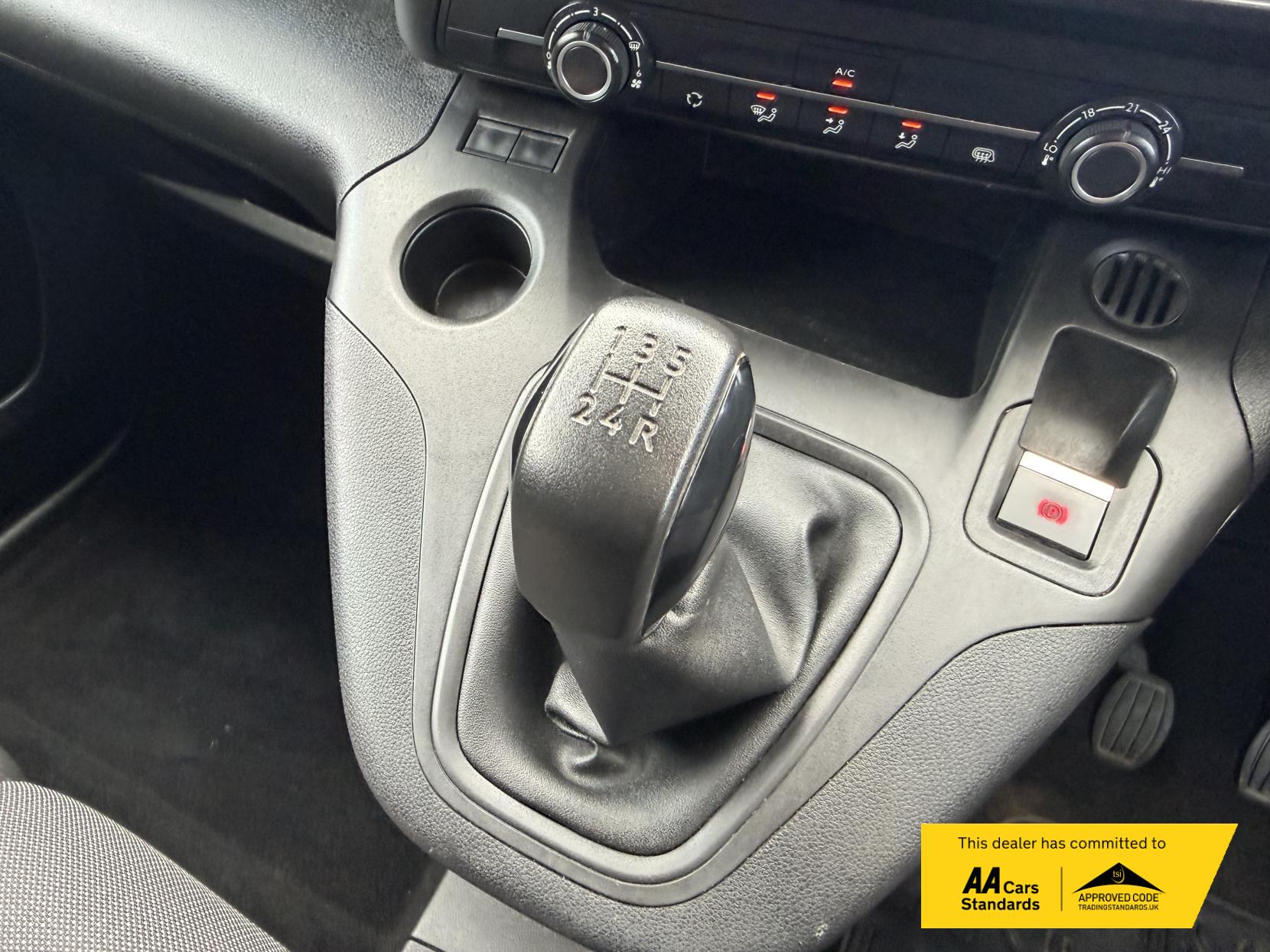 Vauxhall Combo 1.5 Turbo D 2300 Sportive Panel Van 4dr Diesel Manual L1 H1 Euro 6 (100 ps)