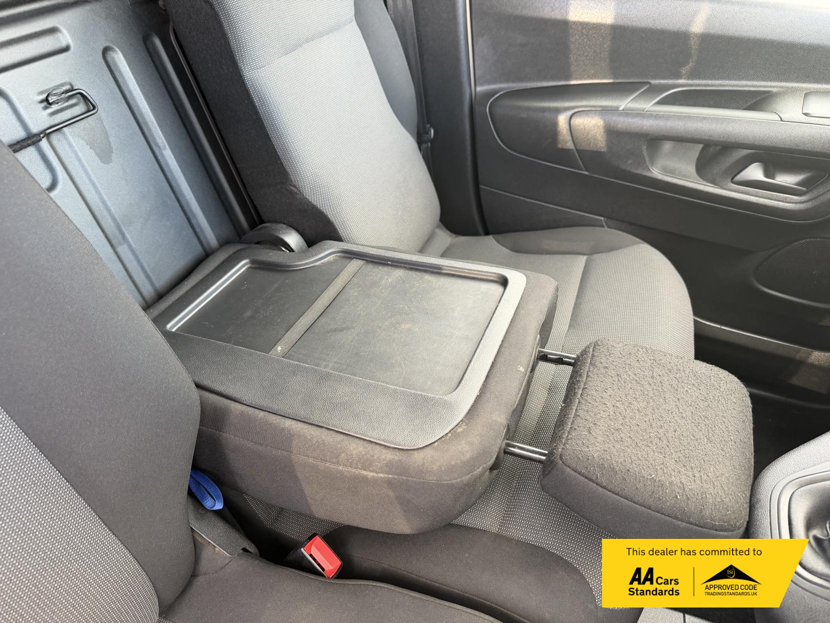 Vauxhall Combo 1.5 Turbo D 2300 Sportive Panel Van 4dr Diesel Manual L1 H1 Euro 6 (100 ps)