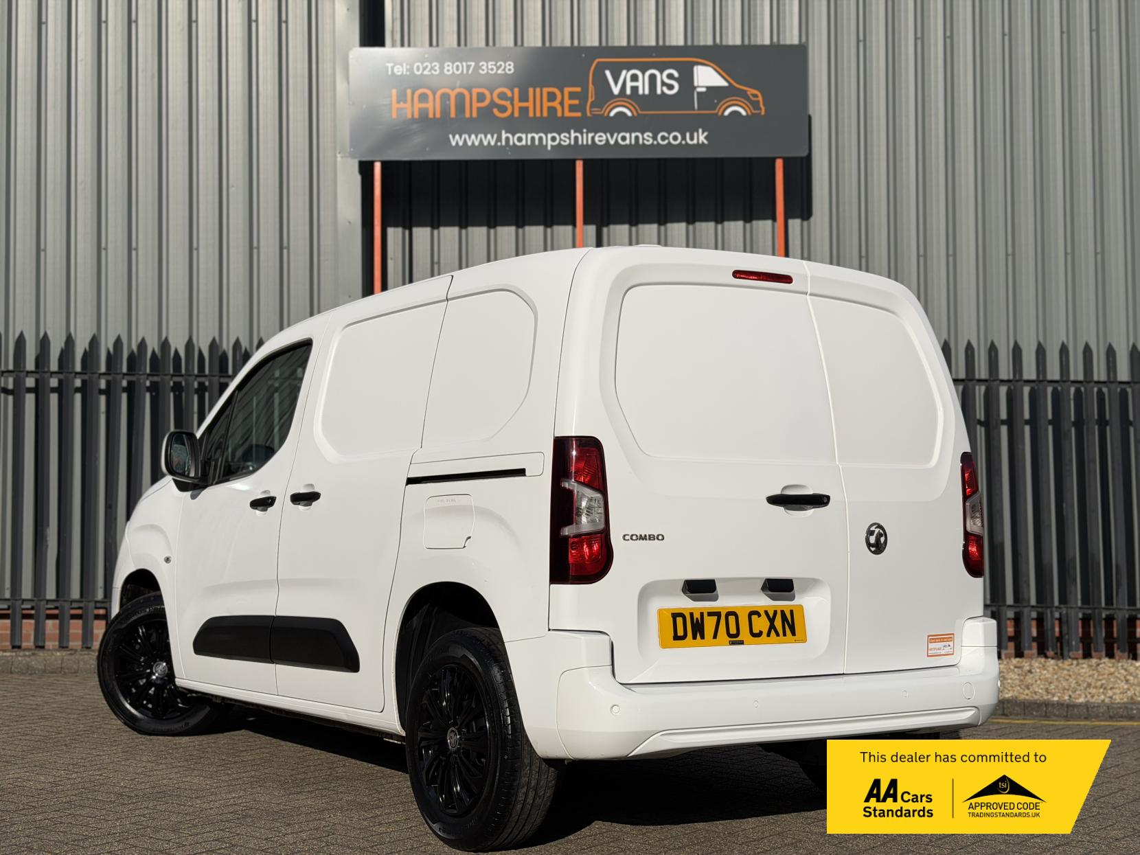 Vauxhall Combo 1.5 Turbo D 2300 Sportive Panel Van 4dr Diesel Manual L1 H1 Euro 6 (100 ps)