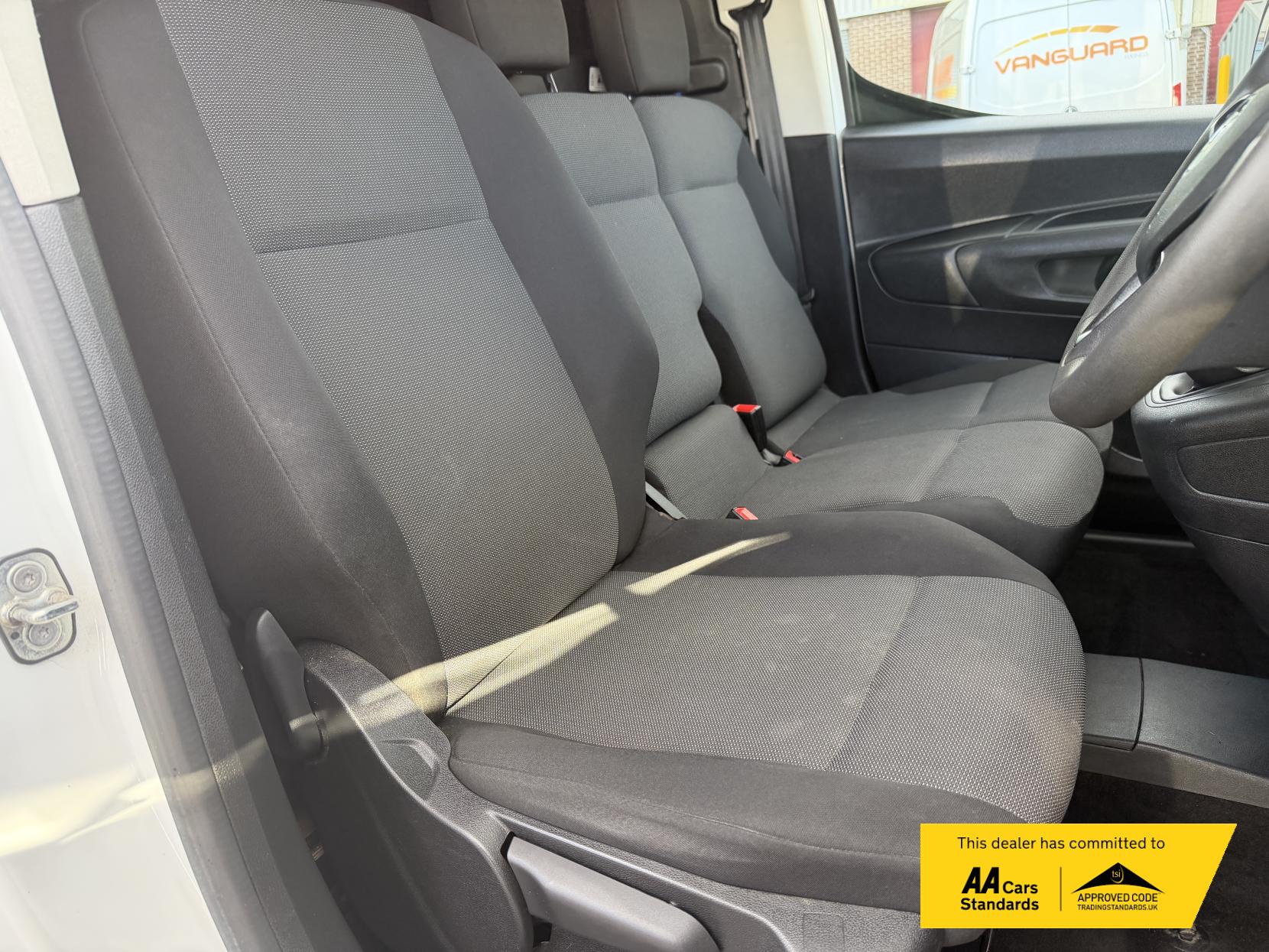 Vauxhall Combo 1.5 Turbo D 2300 Sportive Panel Van 4dr Diesel Manual L1 H1 Euro 6 (100 ps)