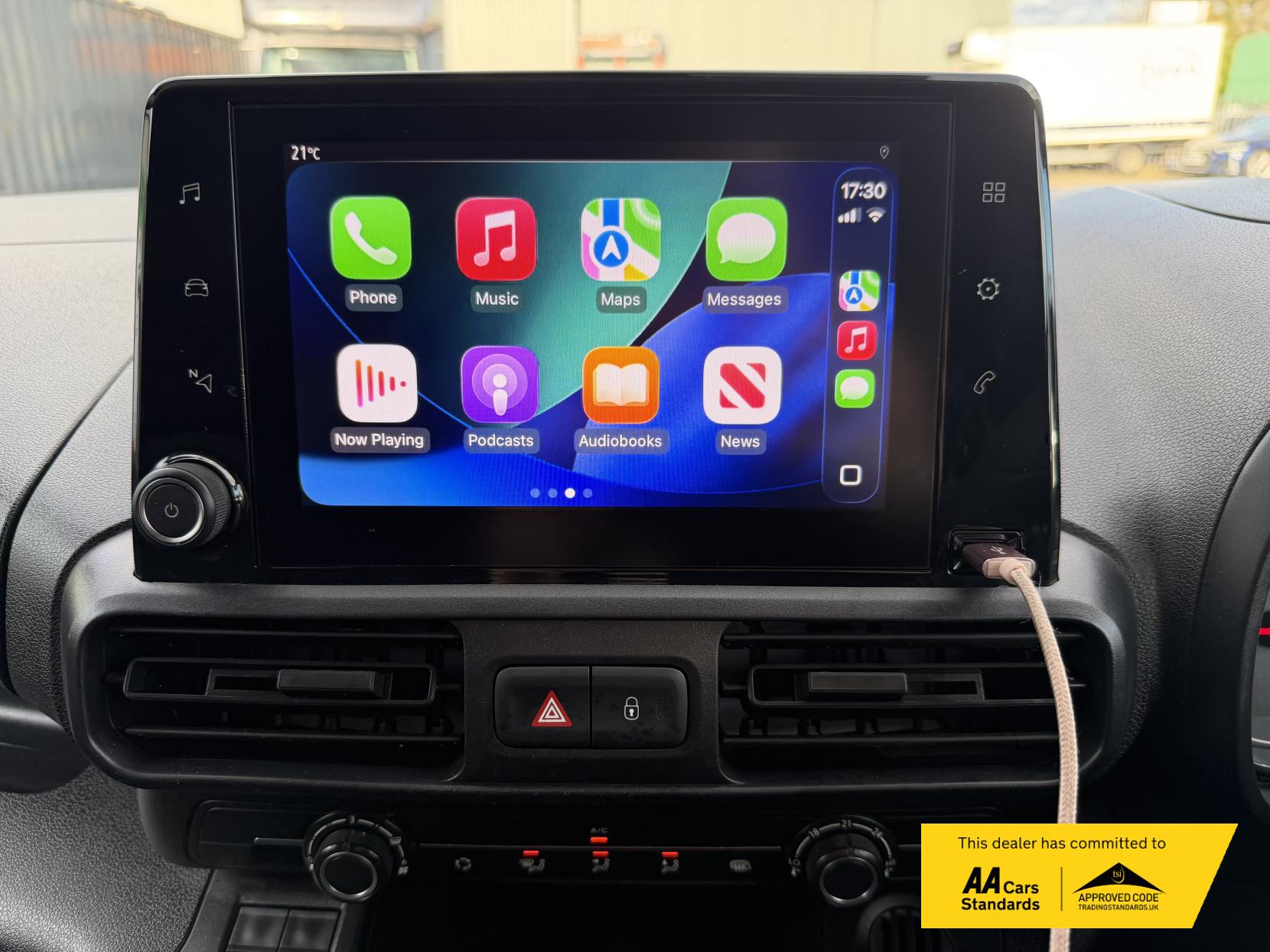 Vauxhall Combo 1.5 Turbo D 2300 Sportive Panel Van 4dr Diesel Manual L1 H1 Euro 6 (100 ps)