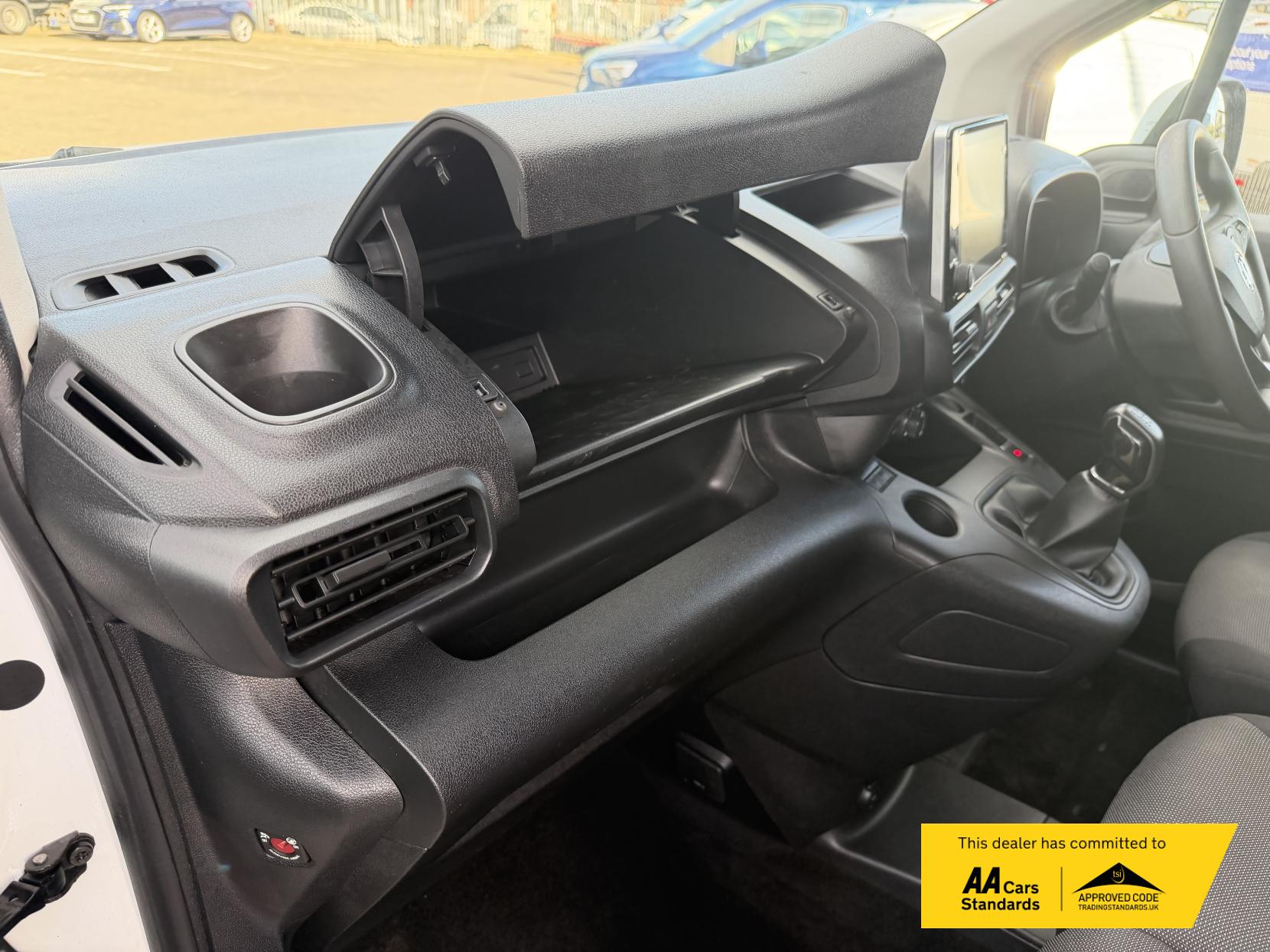 Vauxhall Combo 1.5 Turbo D 2300 Sportive Panel Van 4dr Diesel Manual L1 H1 Euro 6 (100 ps)