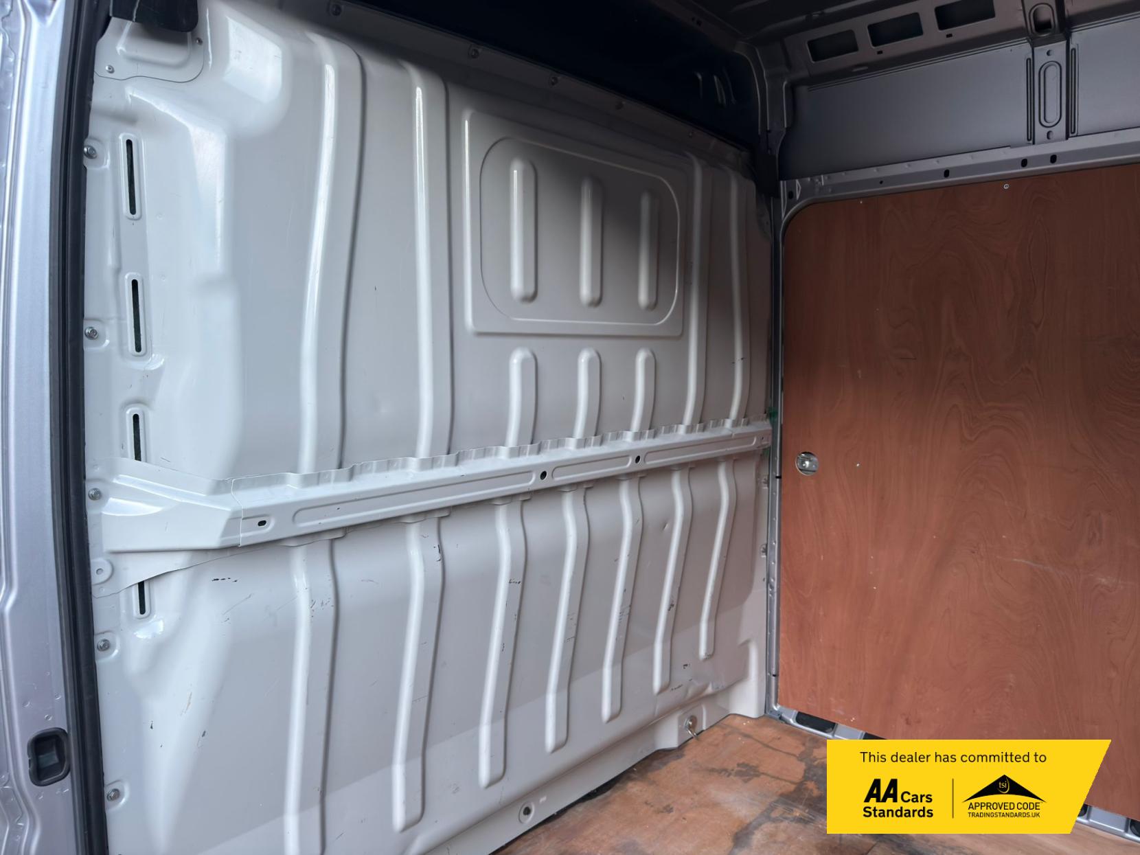 2023 Vauxhall Movano 2.2 CDTi 3500 BiTurbo Prime Panel Van 5dr Diesel Manual FWD L2 H2 Euro 6 (s/s) (140 ps) - Thumbnail 25