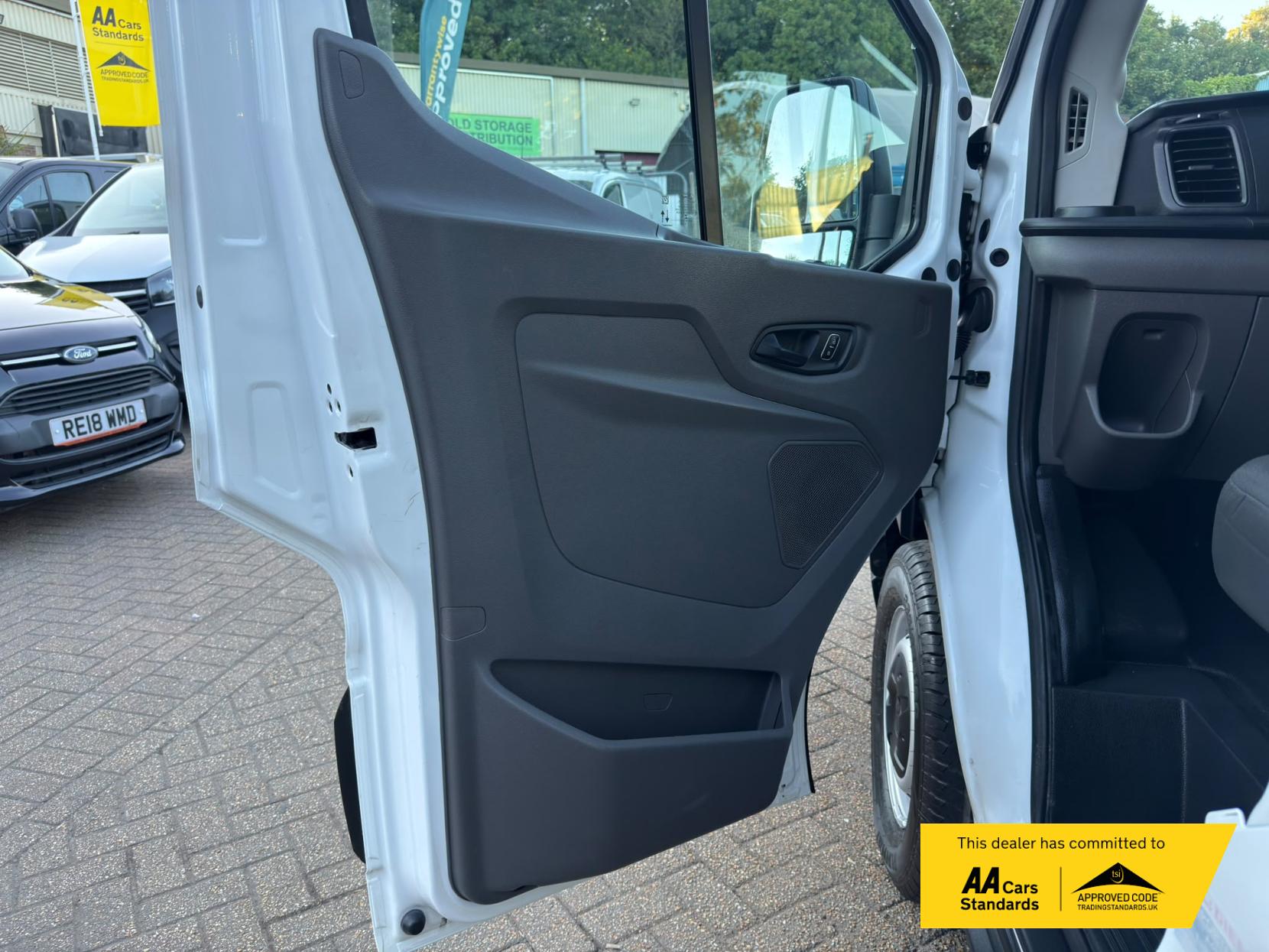 2022 Ford Transit 2.0 350 EcoBlue Leader Crew Van Double Cab 6dr Diesel Manual RWD L3 H3 Euro 6 (s/s) (130 ps) - Thumbnail 50