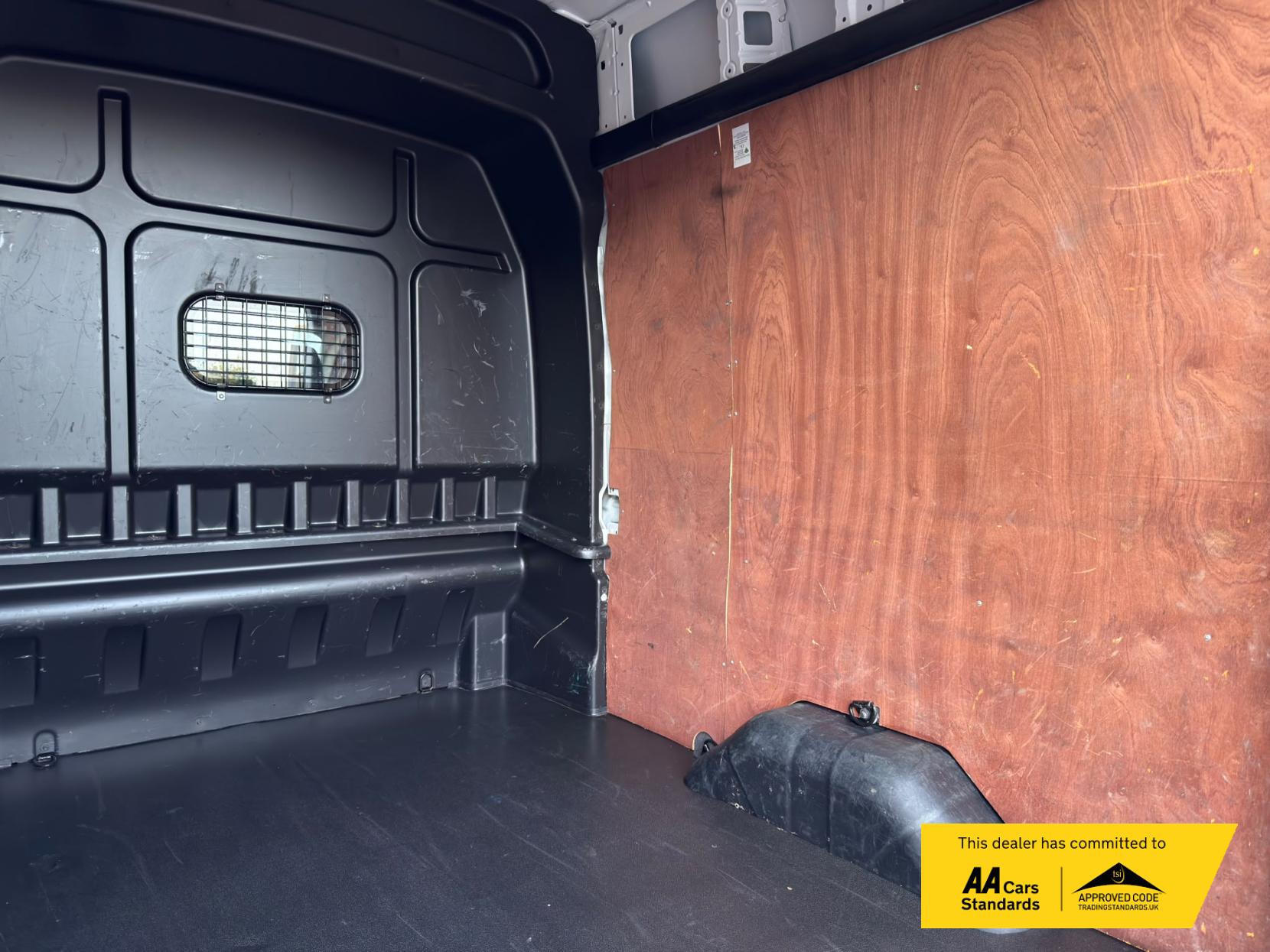 2022 Ford Transit 2.0 350 EcoBlue Leader Crew Van Double Cab 6dr Diesel Manual RWD L3 H3 Euro 6 (s/s) (130 ps) - Thumbnail 23