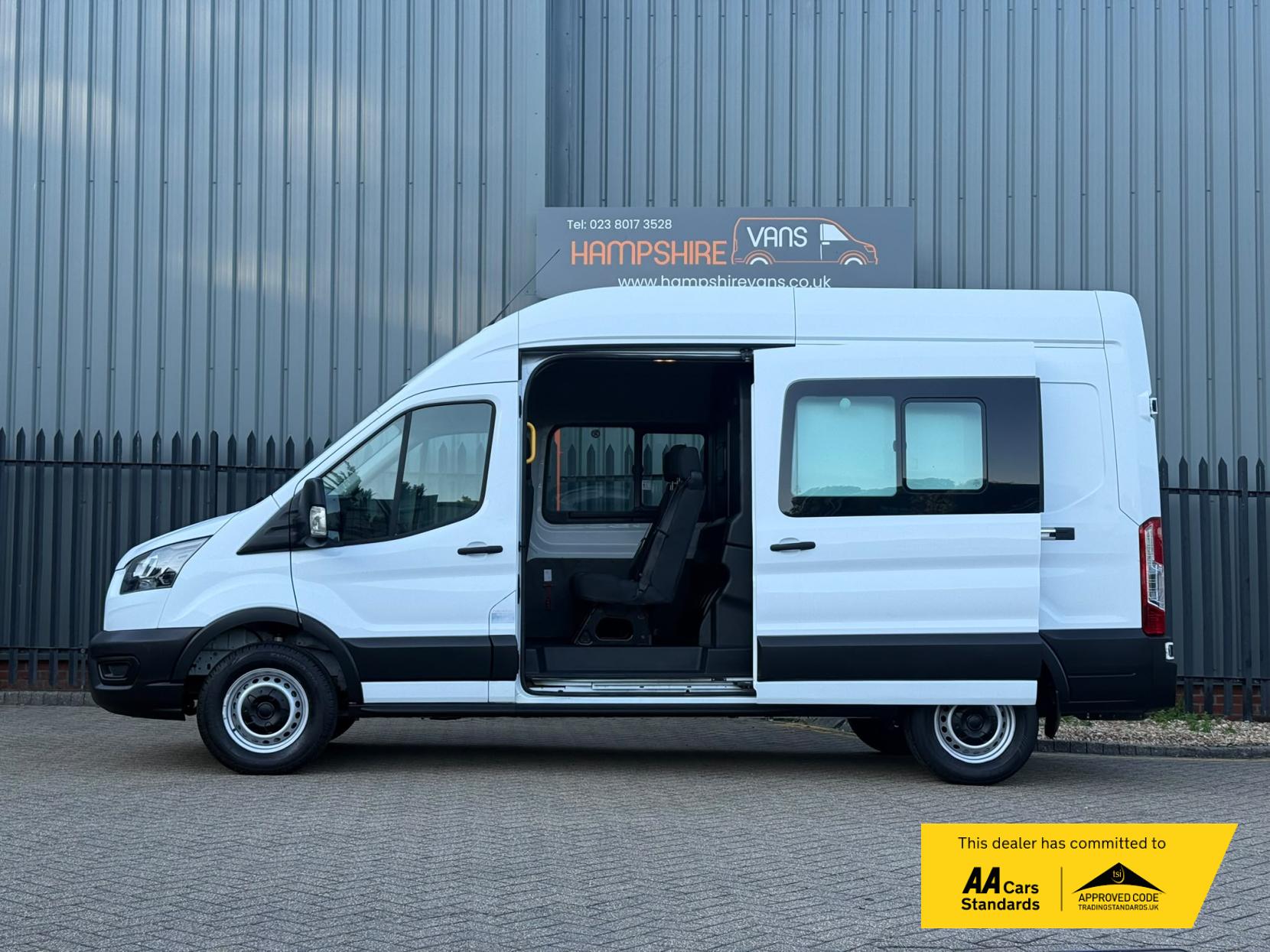 2022 Ford Transit 2.0 350 EcoBlue Leader Crew Van Double Cab 6dr Diesel Manual RWD L3 H3 Euro 6 (s/s) (130 ps) - Thumbnail 6