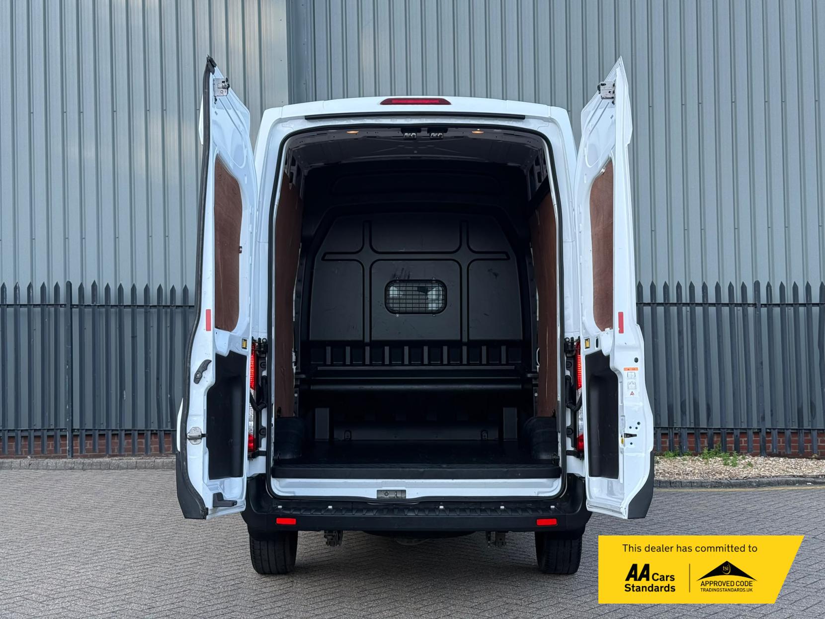 2022 Ford Transit 2.0 350 EcoBlue Leader Crew Van Double Cab 6dr Diesel Manual RWD L3 H3 Euro 6 (s/s) (130 ps) - Thumbnail 21