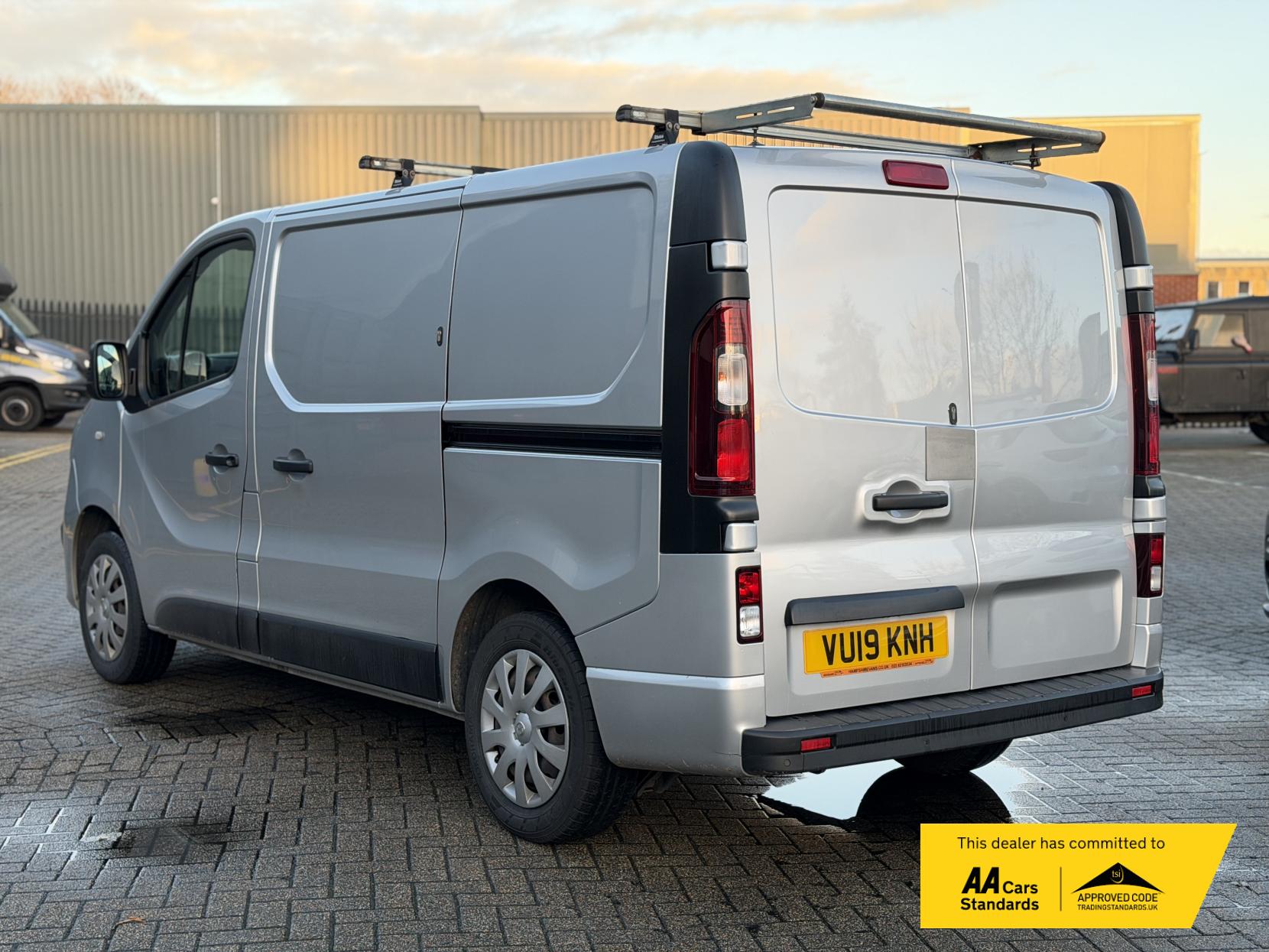 Vauxhall Vivaro 1.6 CDTi 2700 BiTurbo ecoTEC Sportive Panel Van 5dr Diesel Manual L1 H1 Euro 6 (s/s) (125 ps)
