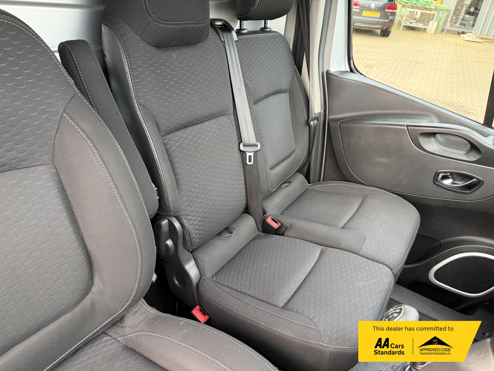 Vauxhall Vivaro 1.6 CDTi 2700 BiTurbo ecoTEC Sportive Panel Van 5dr Diesel Manual L1 H1 Euro 6 (s/s) (125 ps)