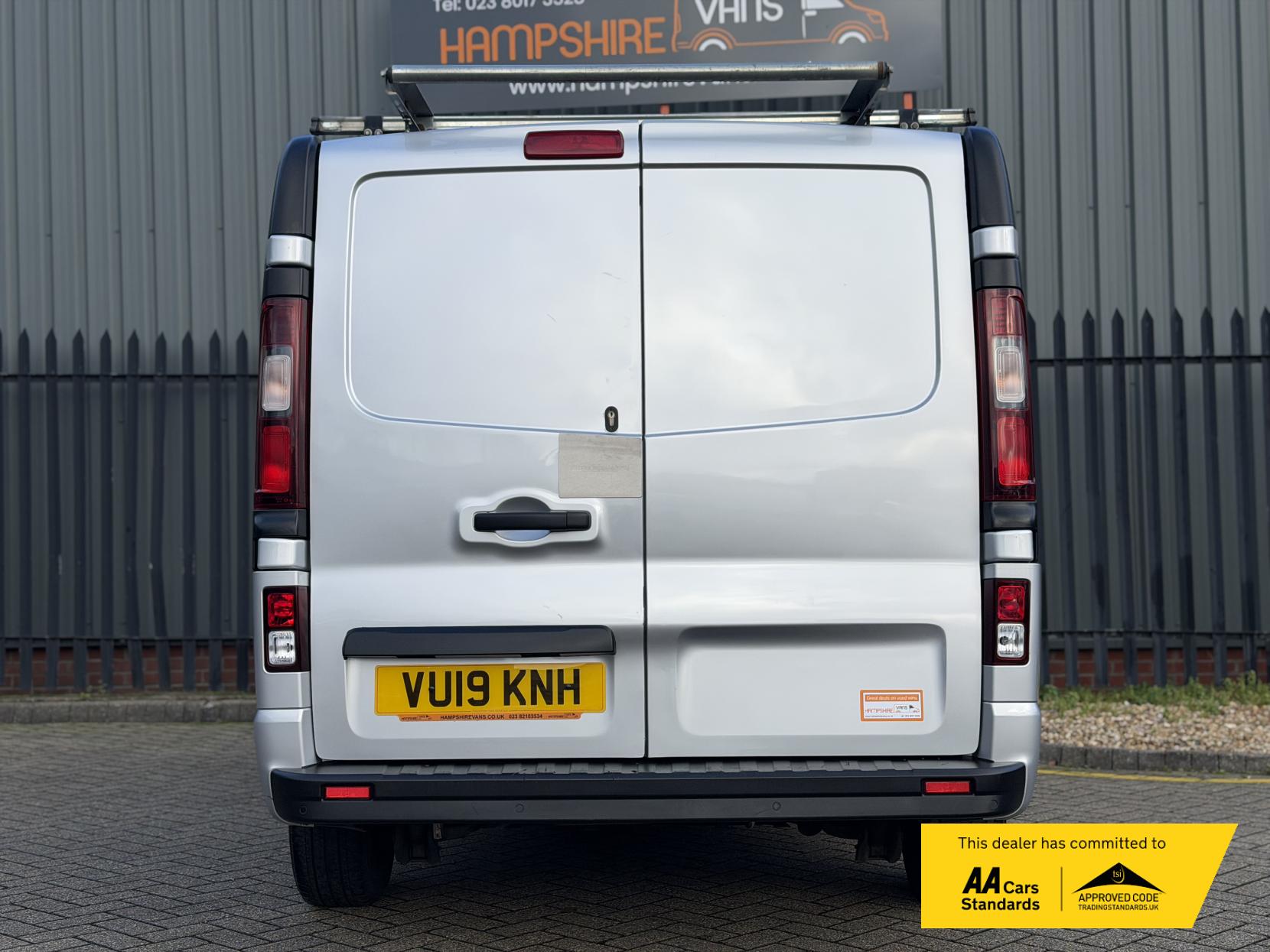 Vauxhall Vivaro 1.6 CDTi 2700 BiTurbo ecoTEC Sportive Panel Van 5dr Diesel Manual L1 H1 Euro 6 (s/s) (125 ps)