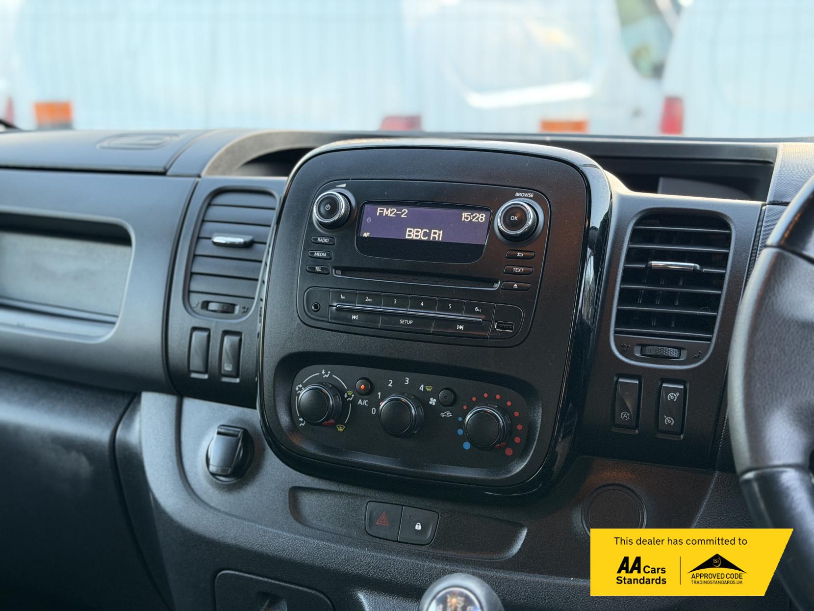 Vauxhall Vivaro 1.6 CDTi 2700 BiTurbo ecoTEC Sportive Panel Van 5dr Diesel Manual L1 H1 Euro 6 (s/s) (125 ps)