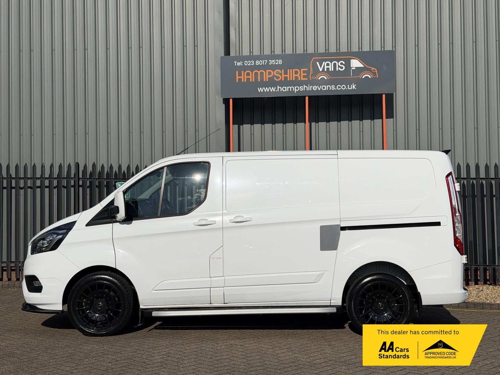 2023 Ford Transit Custom 2.0 300 EcoBlue Limited Panel Van 5dr Diesel Manual L1 H1 Euro 6 (s/s) (130 ps) - Thumbnail 8