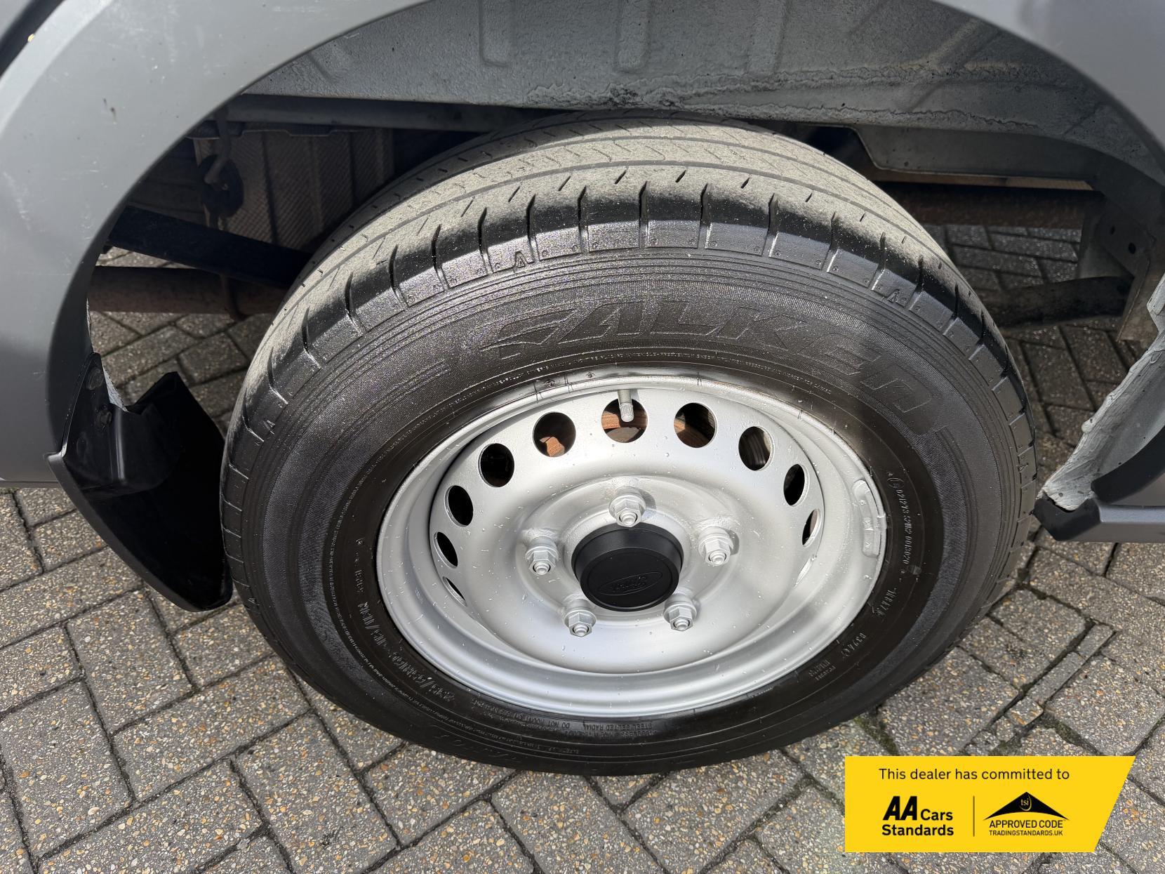 Ford Transit 2.2 TDCi 350 Panel Van 5dr Diesel Manual RWD L2 H3 Euro 5 (155 ps)