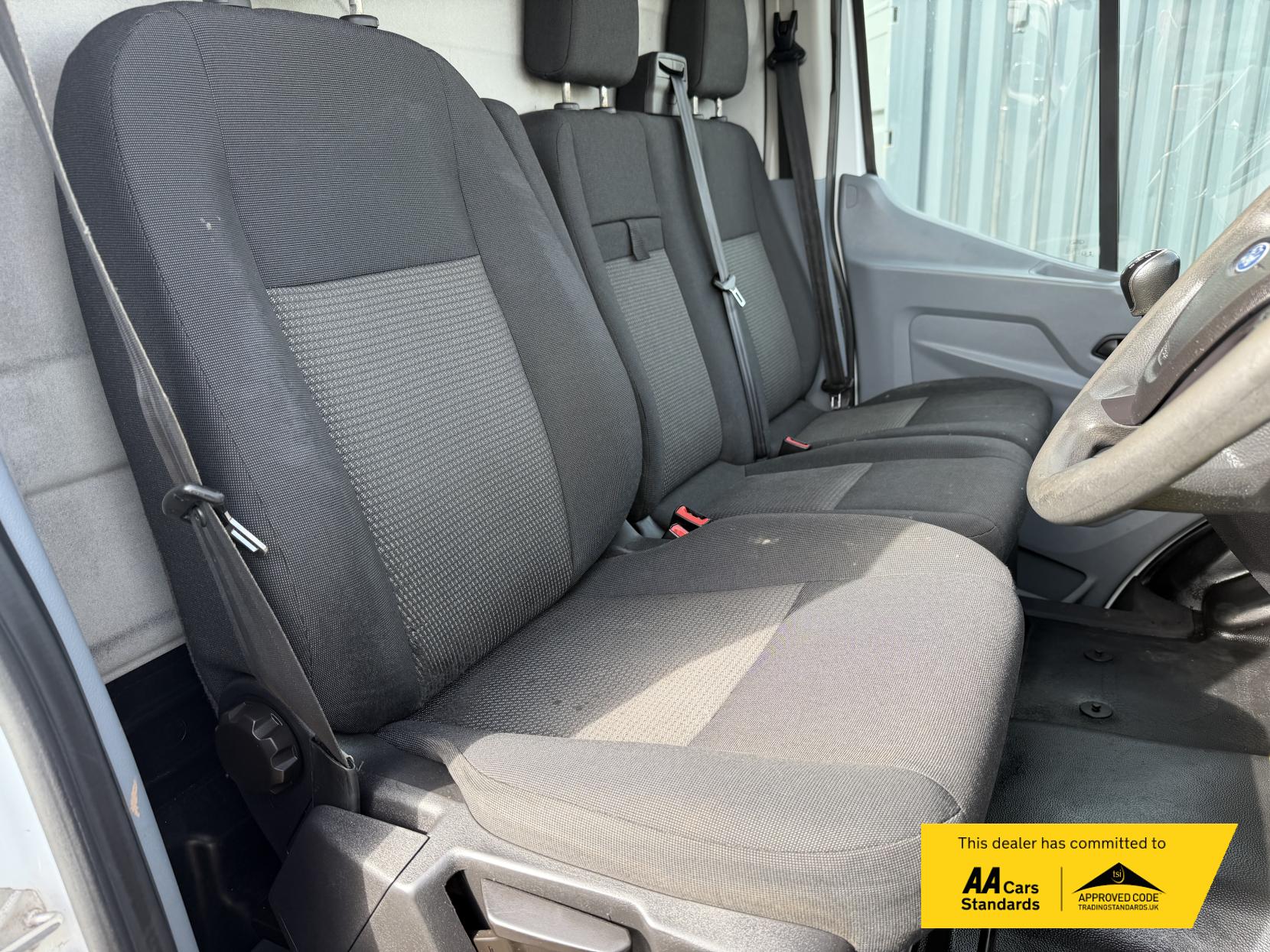 Ford Transit 2.2 TDCi 350 Panel Van 5dr Diesel Manual RWD L2 H3 Euro 5 (155 ps)