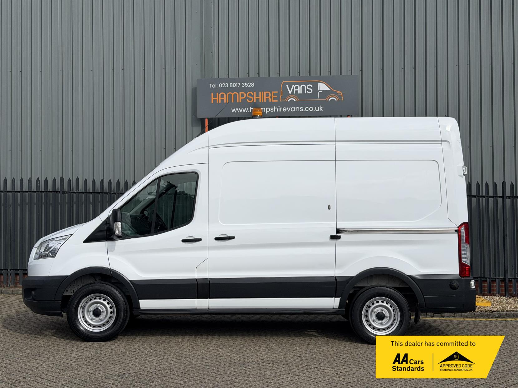 Ford Transit 2.2 TDCi 350 Panel Van 5dr Diesel Manual RWD L2 H3 Euro 5 (155 ps)