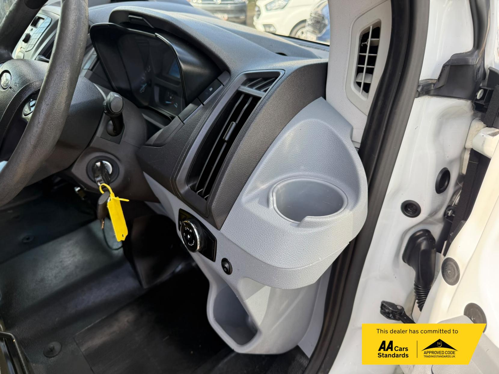 2016 Ford Transit 2.2 TDCi 350 Panel Van 5dr Diesel Manual RWD L2 H3 Euro 5 (155 ps) - Thumbnail 47