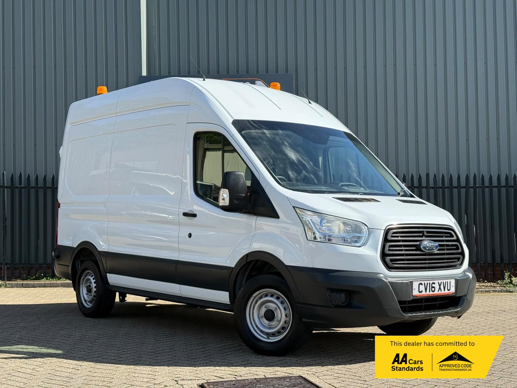 2016 Ford Transit 2.2 TDCi 350 Panel Van 5dr Diesel Manual RWD L2 H3 Euro 5 (155 ps) - Thumbnail 2